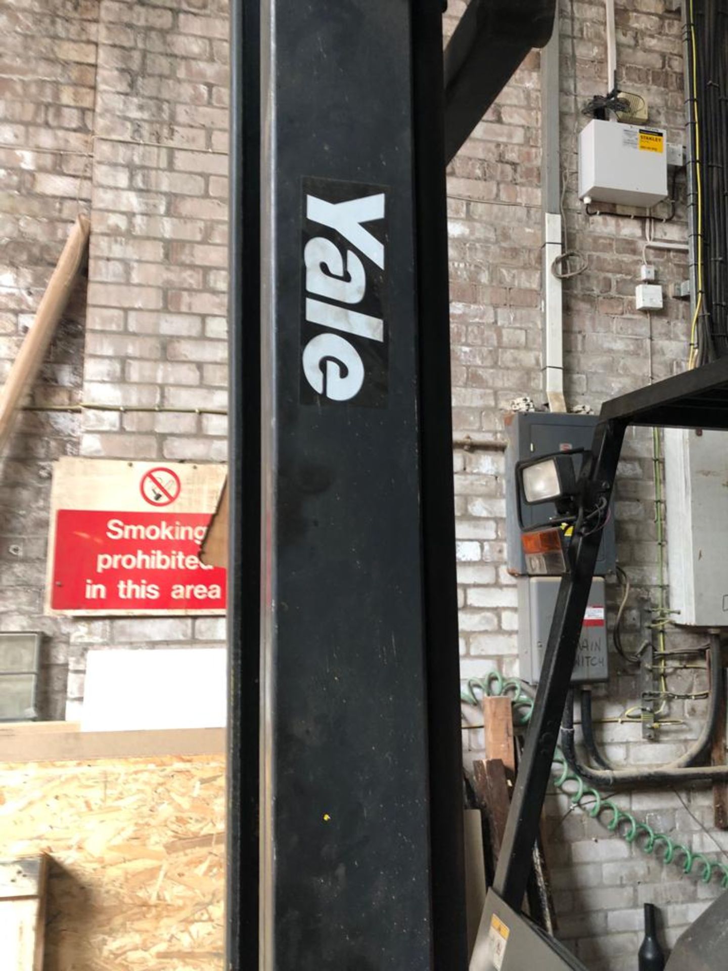 Yale GDP30TF Fork Lift Truck - Image 4 of 8