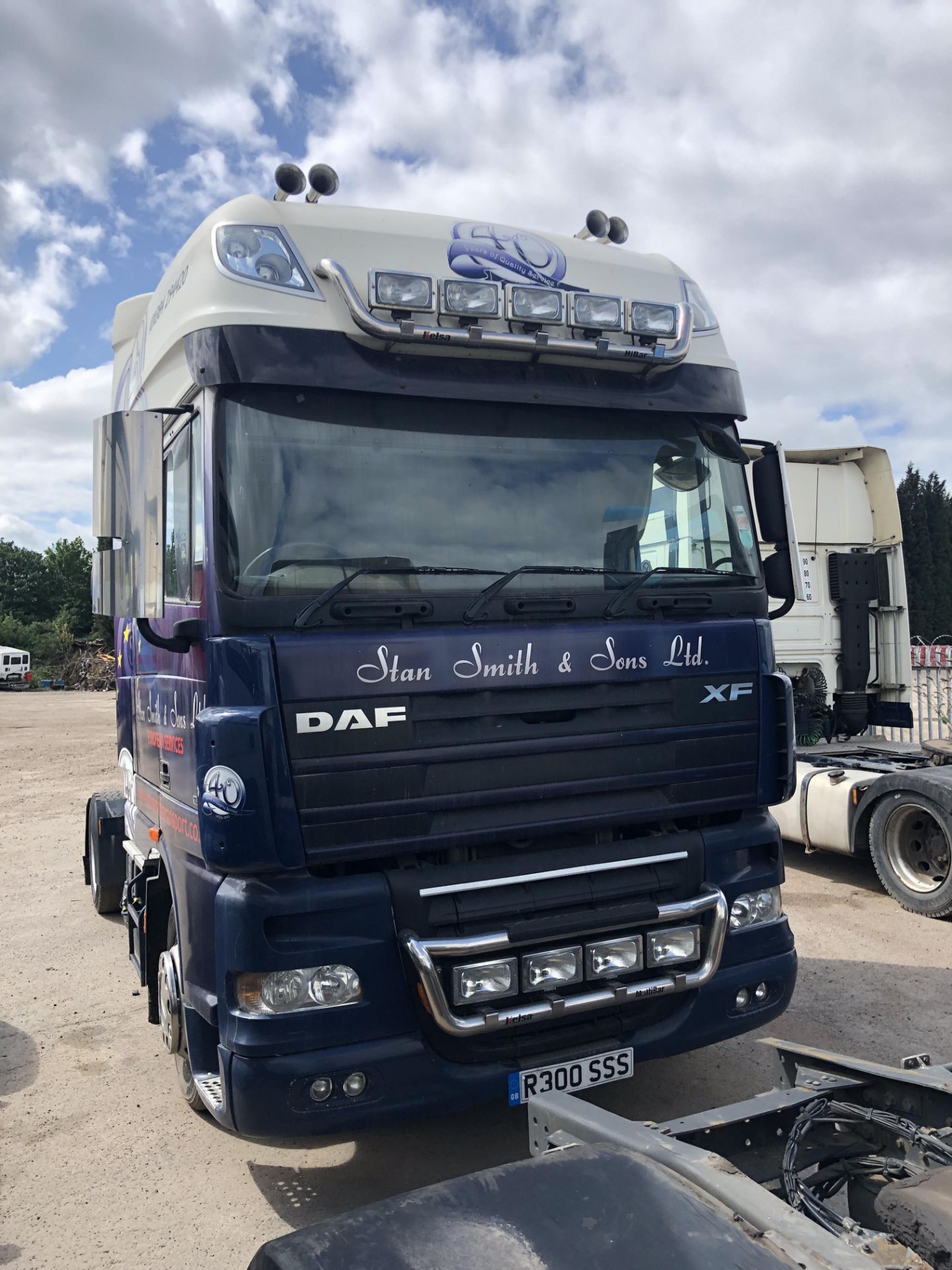 DAF FT XF105.410 LD SS, Euro 5, 4 x 2 Super Space Cab Tractor Unit , Recorded Usage 765,173 KM, - Image 3 of 51