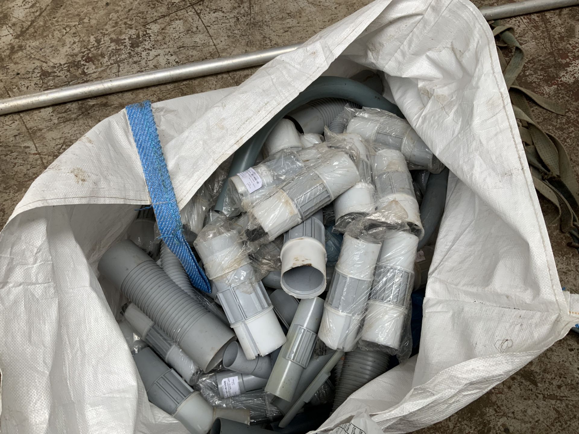 Quantity of UOI Item Code 095089 Duct Repair Kits 2A, Manufacture Date 01.2019 - (Located in Telford