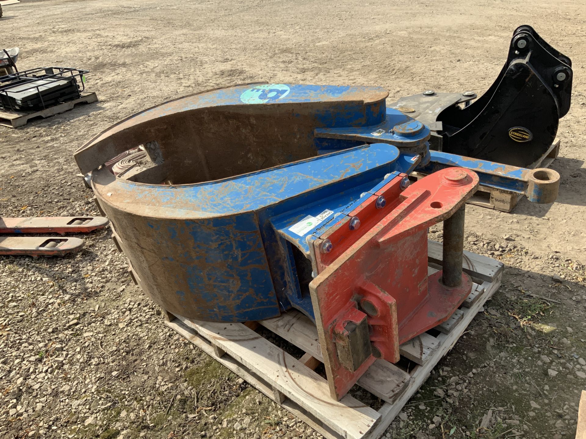 McQuaid Engineering MB2500 Solid Leg Grapple to Suit 20 Tonne Excavator, Serial No. MB00218 (2012)