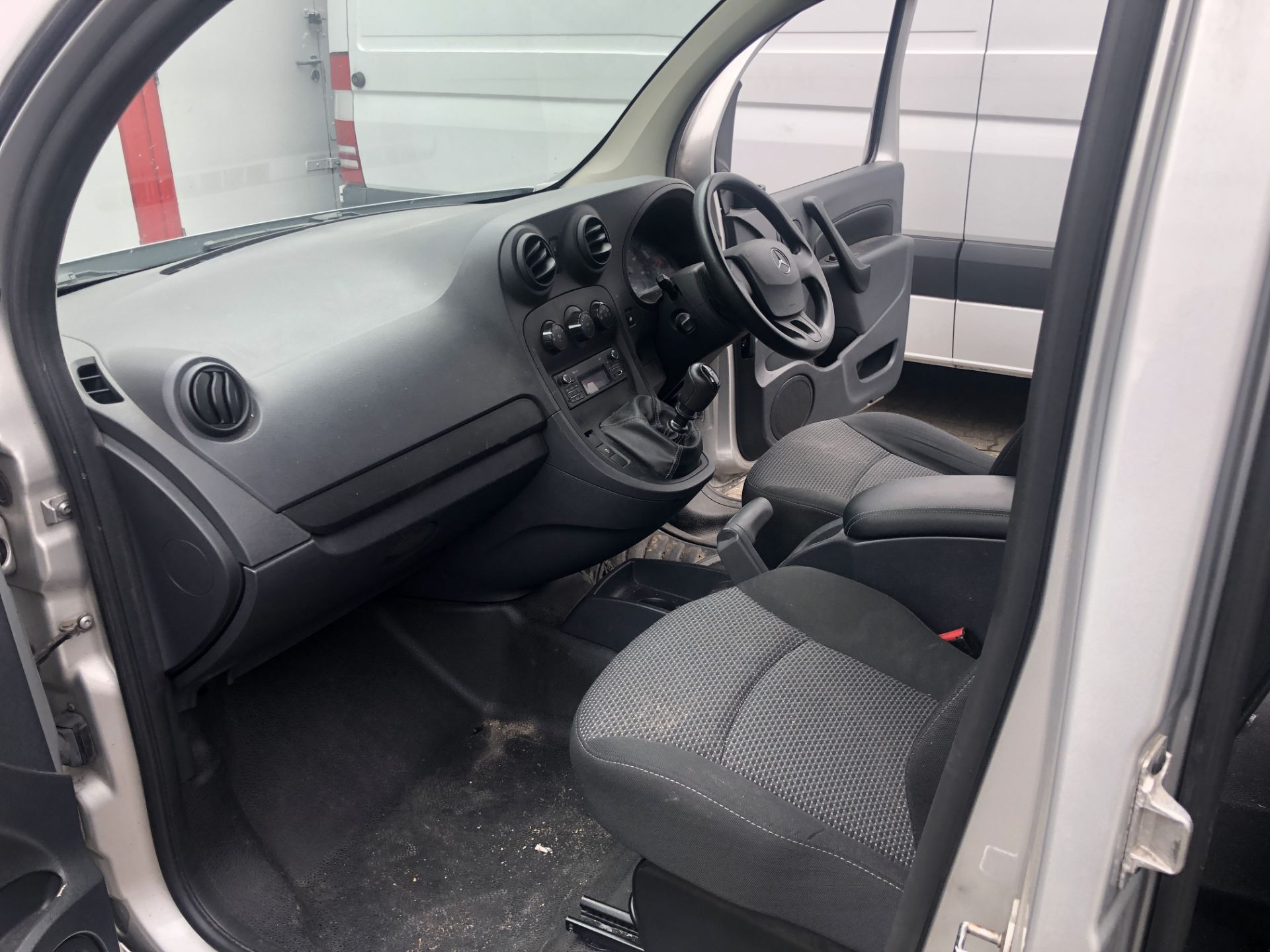 Mercedes Citan 111 CDI 1461cc 5 Speed Manual Dualiner Panel Van with Windows, Registration No. - Image 26 of 32