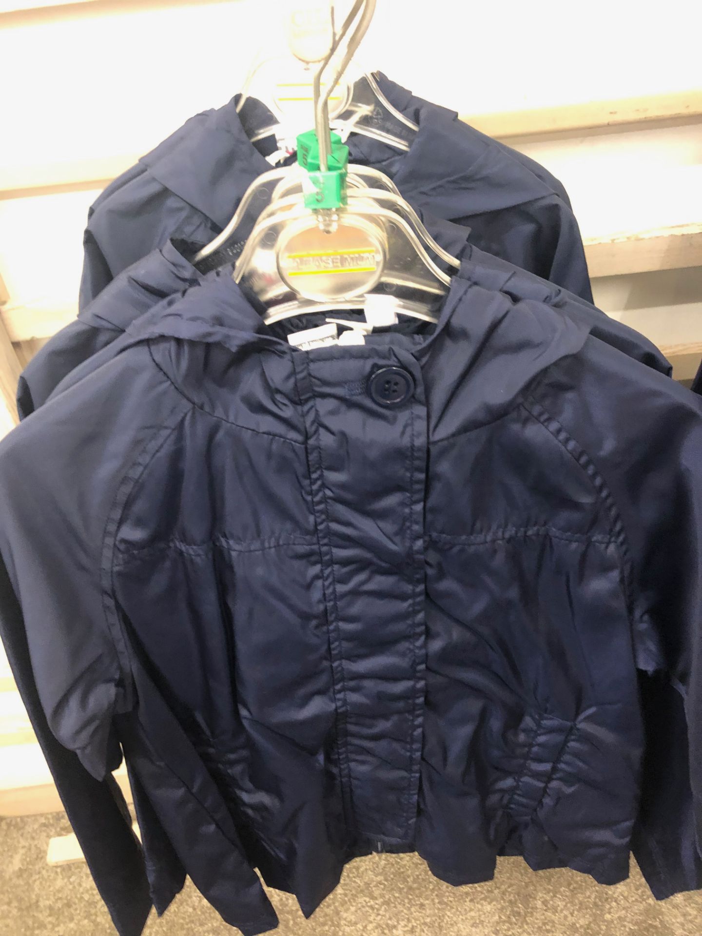 Box 21 2: Age 3yrs Girls Jackets 1: Age 4yrs Girls Jacket 2: Age 5yrs Girls Jackets 2: Age 6yrs - Image 3 of 13