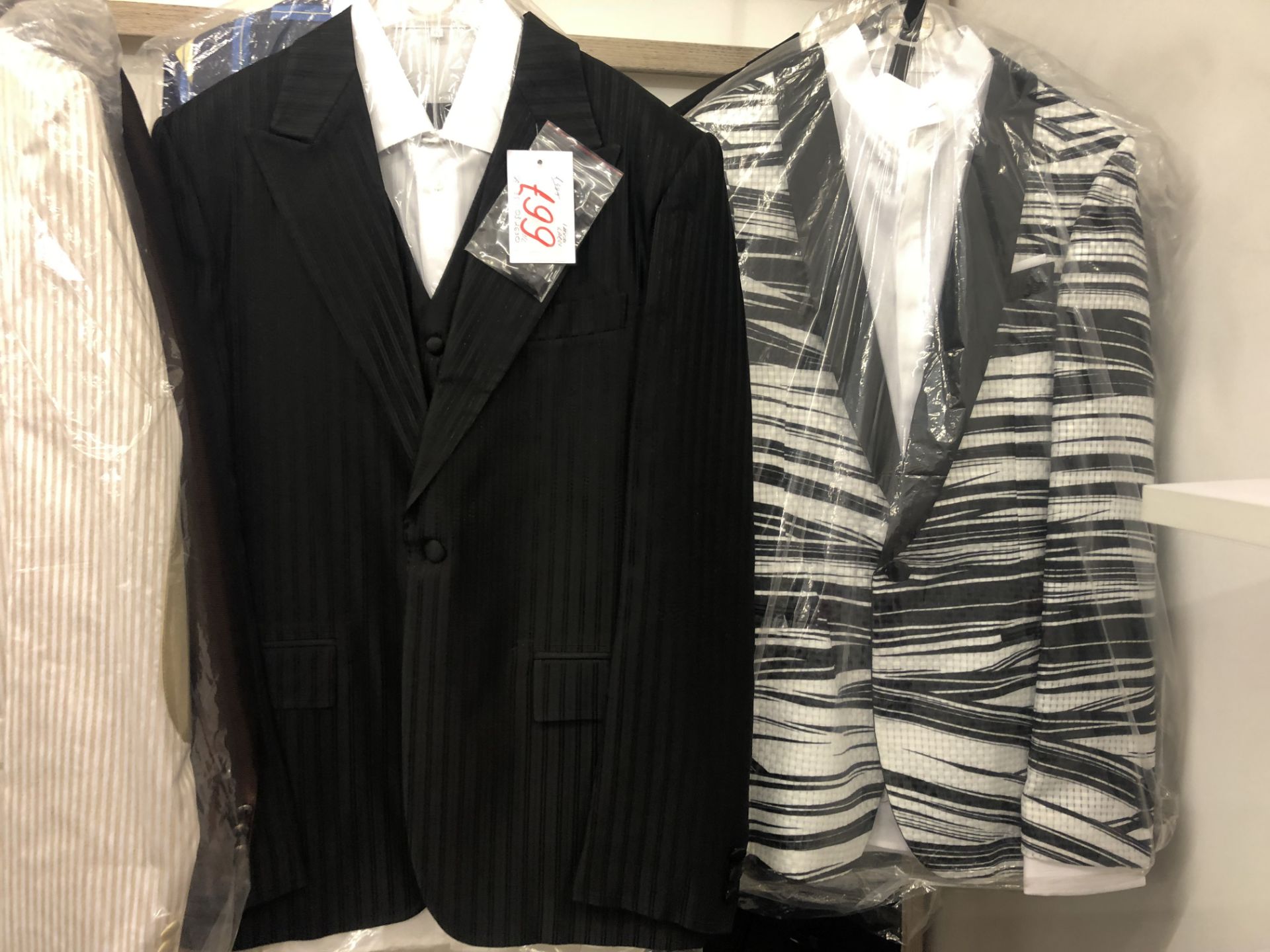 Box 19A 13: Age 14 yrs (medium) Boys Suits - Image 12 of 15