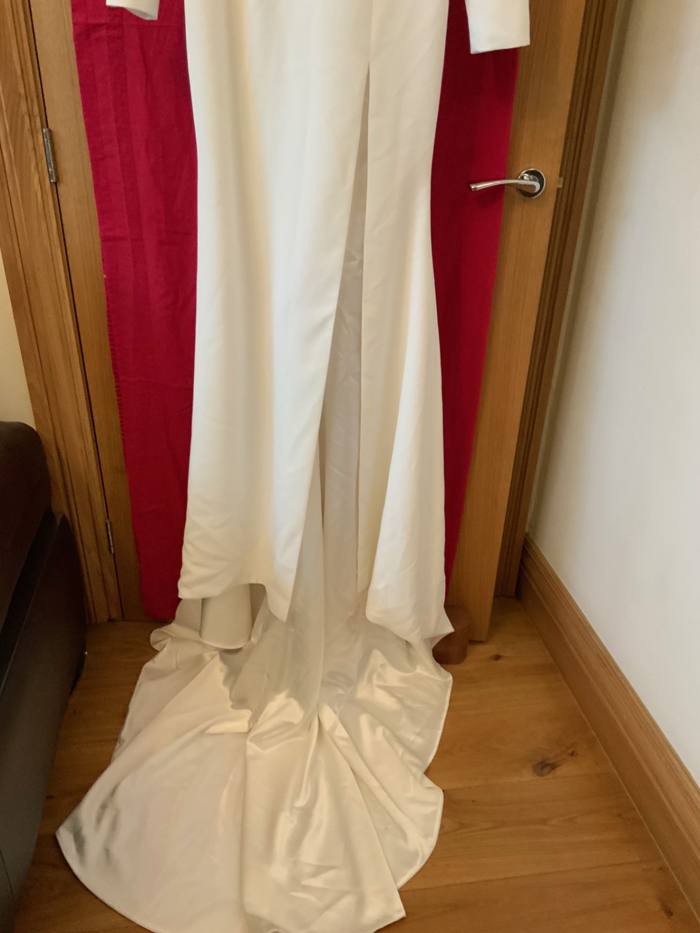 Approx. Uk Size10 Savins Plain Satin wedding Gown with Sleeves & Back Lace - Image 2 of 4