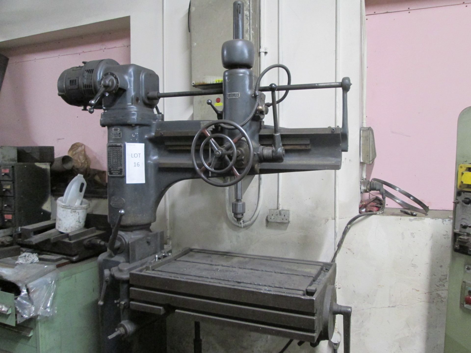 Archdale Radial Arm Drilling Machine, 3 Ft arm, Rise and fall table size 900 mm x 560 mm, Spindle