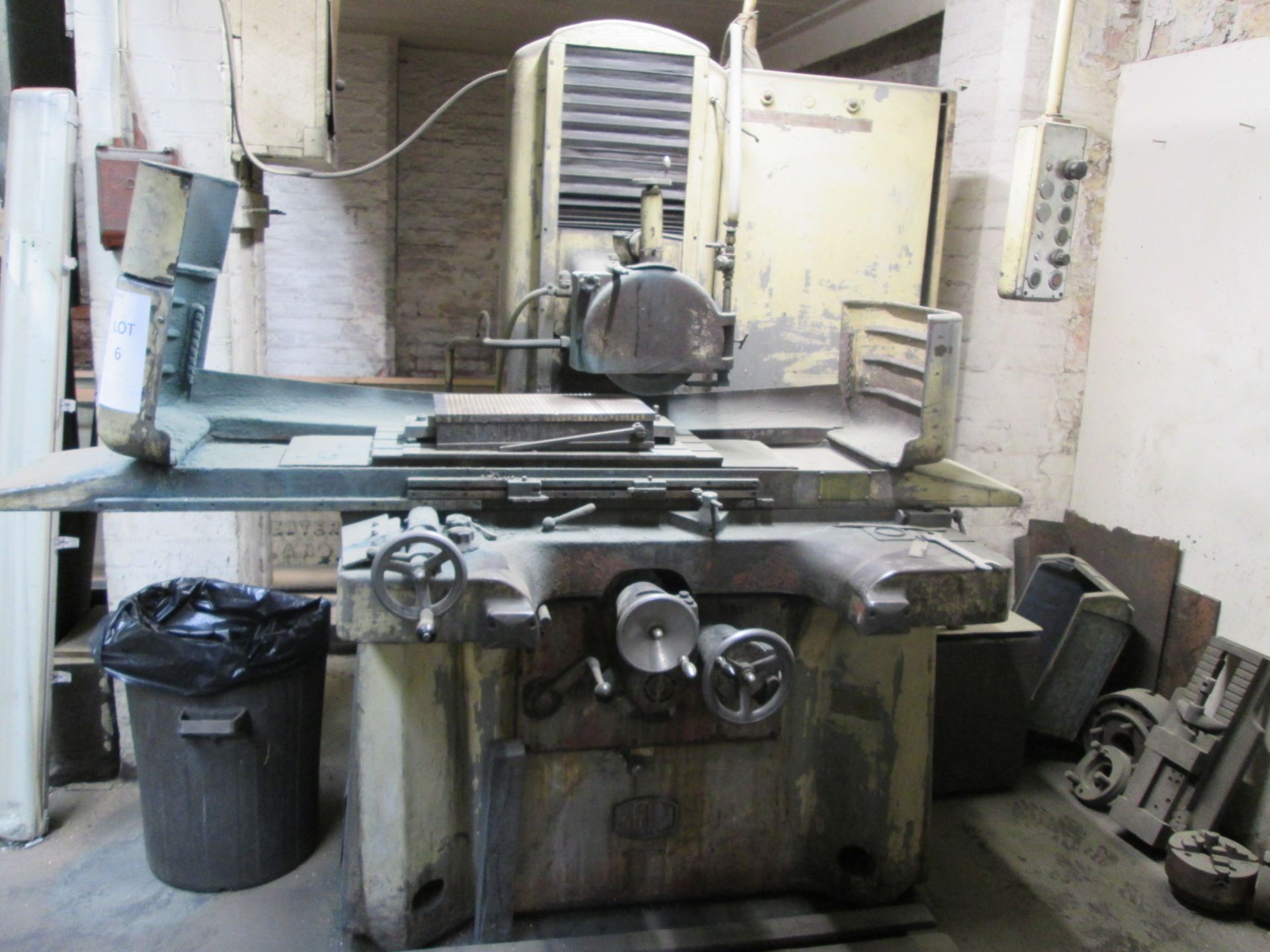 Blohm HFS 6 Surface Grinder, Magnetic chuck size 450 mm x 250 mm, Bed size 600 mm x 300 mm, Coolant,