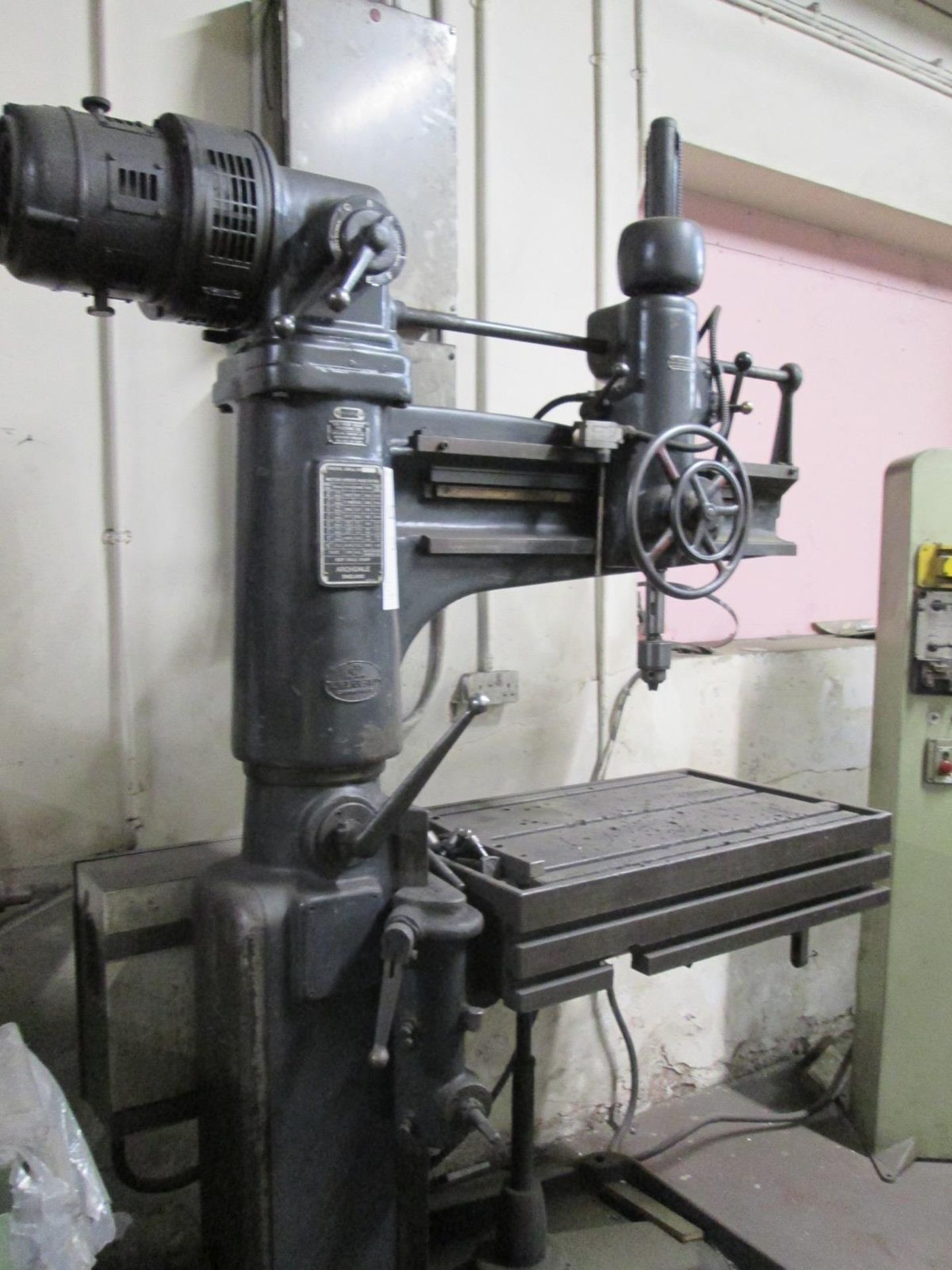 Archdale Radial Arm Drilling Machine, 3 Ft arm, Rise and fall table size 900 mm x 560 mm, Spindle - Image 2 of 9