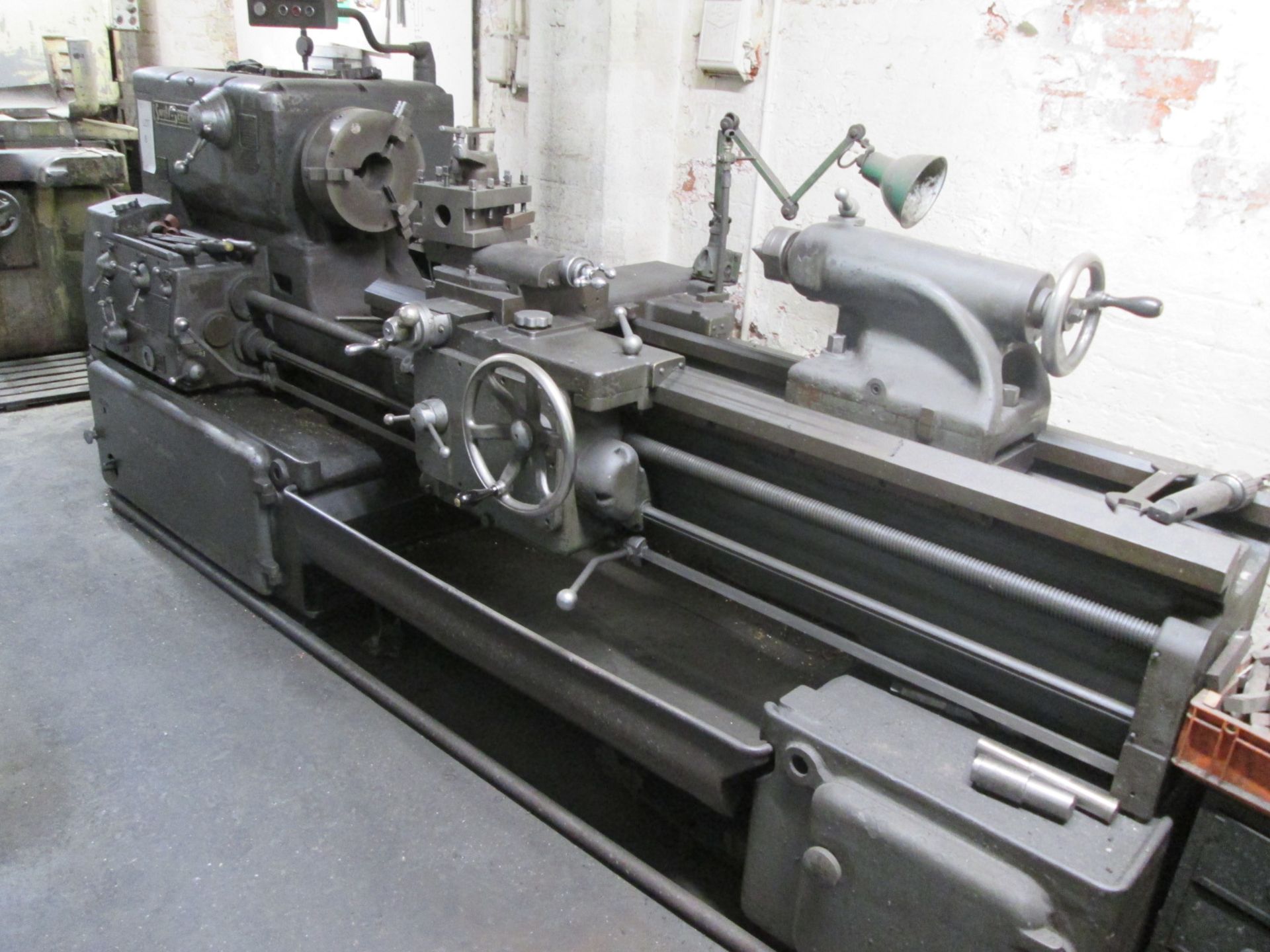 Swift-Sentinel Gap Bed Centre Lathe (Gap piece missing, size 360 x 410 mm) Distance between - Image 2 of 13