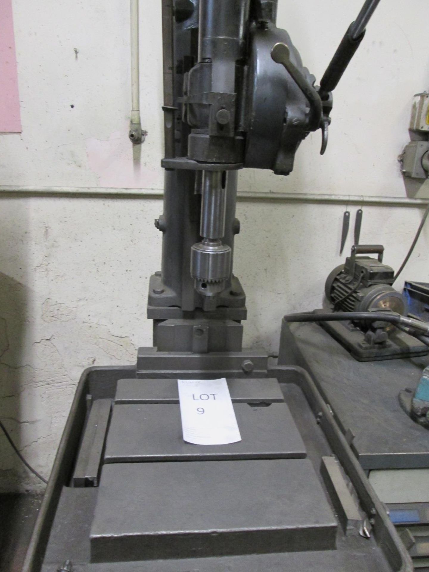 Herbert Pillar Drill, Rise and fall table size 500 mm x 500 mm, Spindle speeds 74-1455 rpm, 3MT - Image 3 of 5