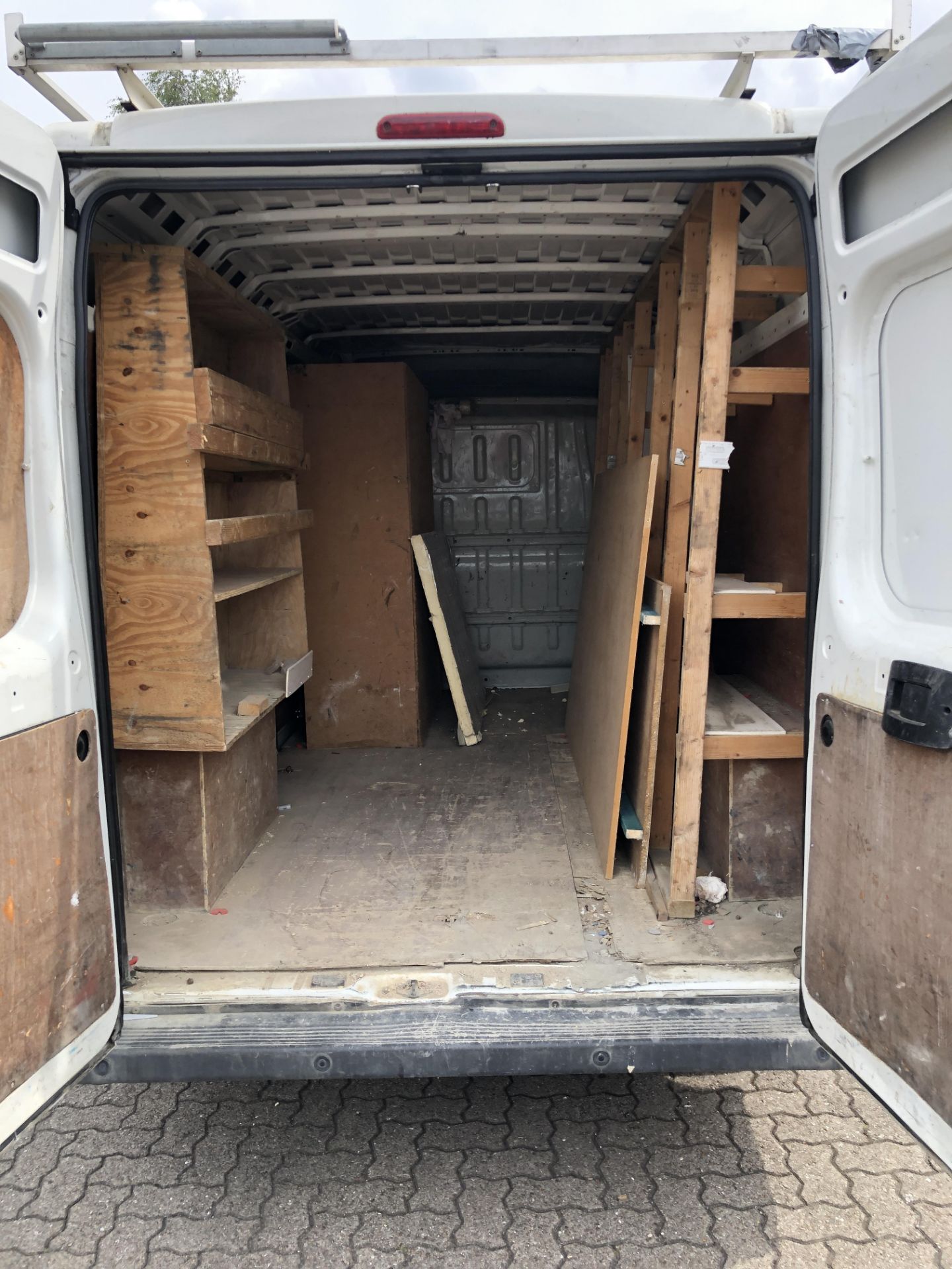 Citroen Relay 35 L3 H2 Enterprise 2,198cc Diesel, 6 Speed Manual, Panel Van with Glass Roof Rack - Image 14 of 34