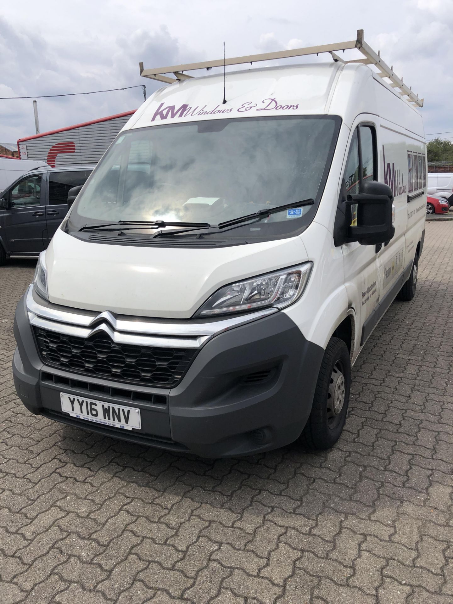 Citroen Relay 35 L3 H2 Enterprise 2,198cc Diesel, 6 Speed Manual, Panel Van with Glass Roof Rack - Image 3 of 34