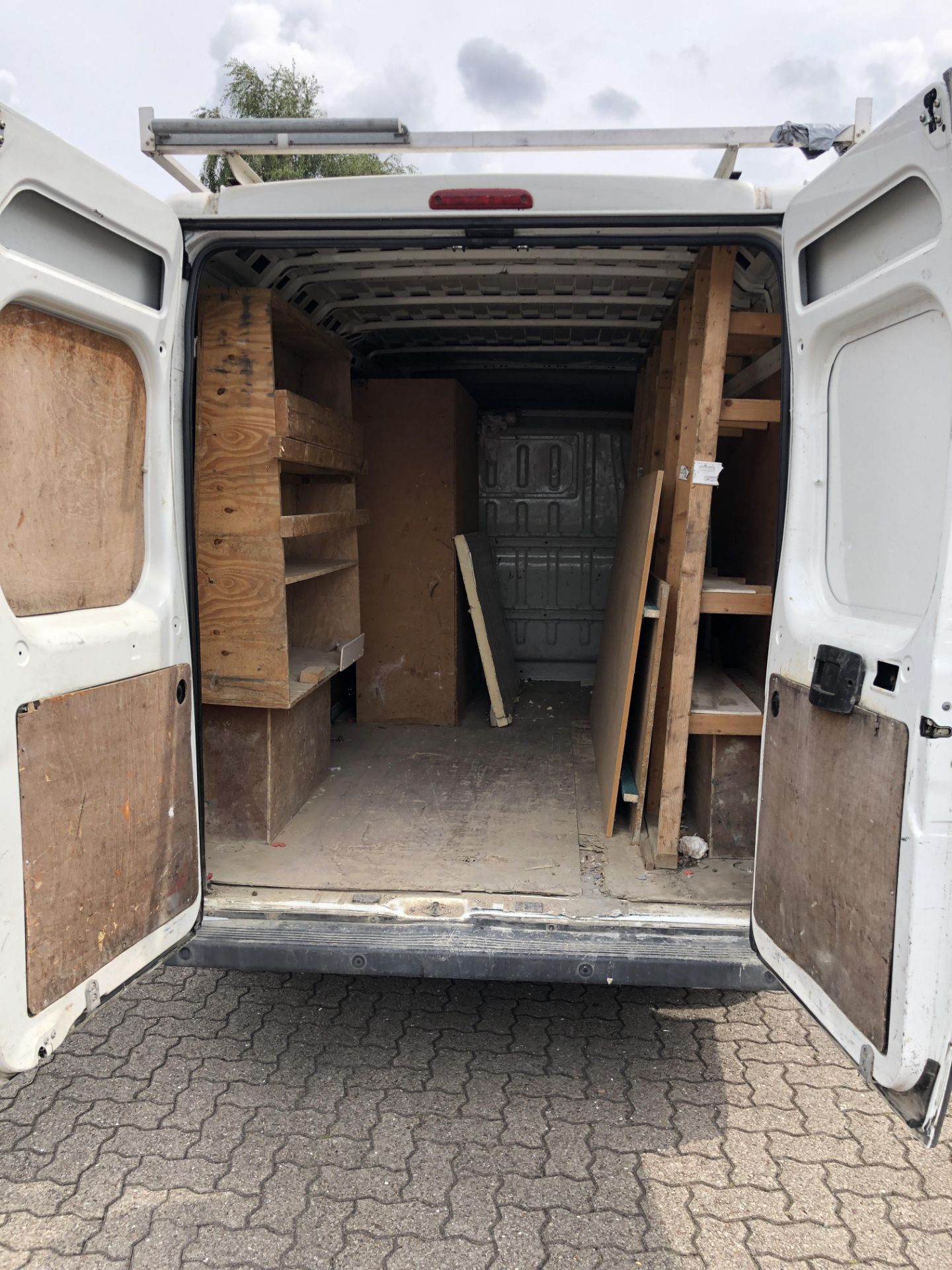 Citroen Relay 35 L3 H2 Enterprise 2,198cc Diesel, 6 Speed Manual, Panel Van with Glass Roof Rack - Image 15 of 34