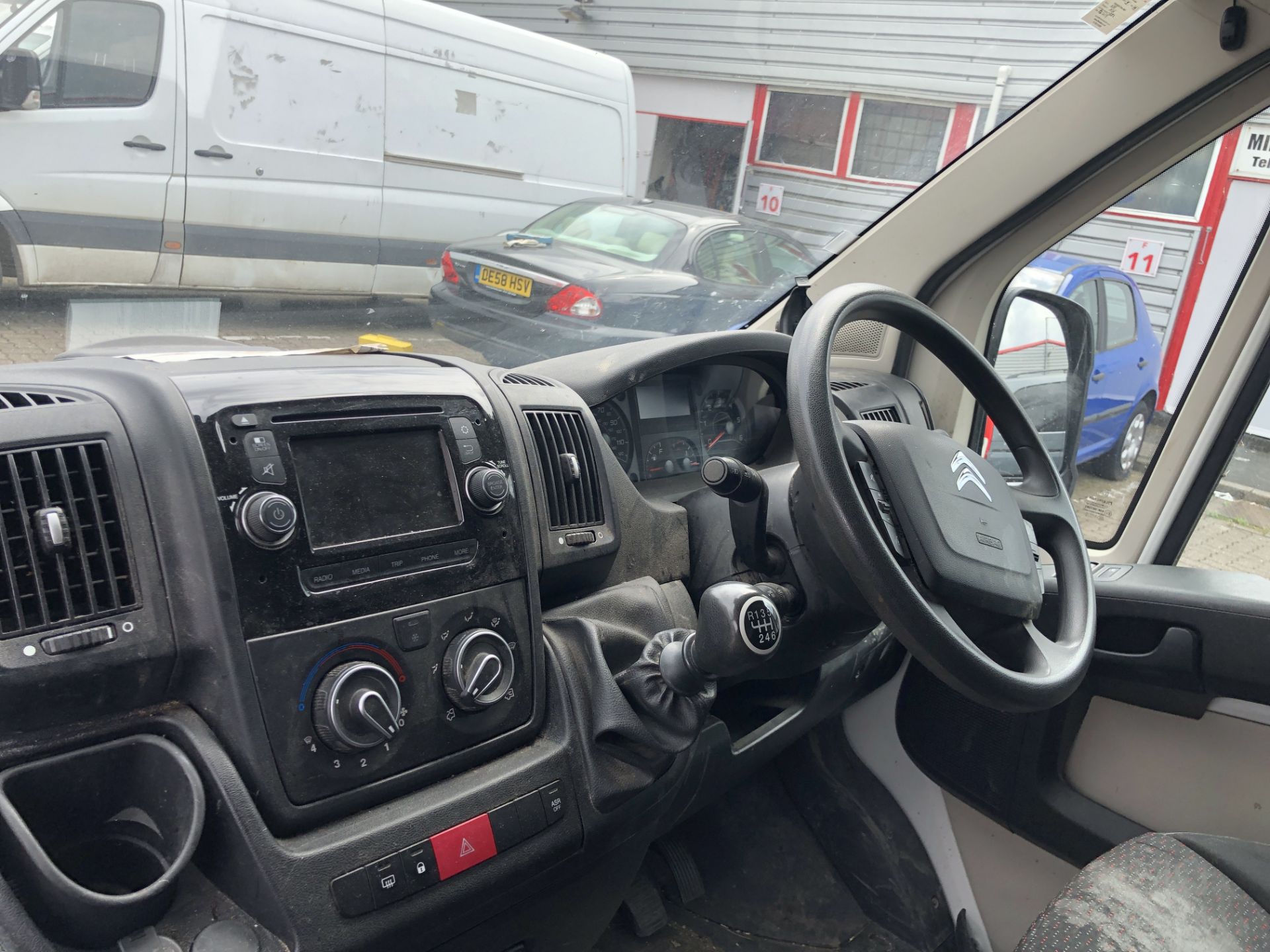 Citroen Relay 35 L3 H2 Enterprise 2,198cc Diesel, 6 Speed Manual, Panel Van with Glass Roof Rack - Image 24 of 34