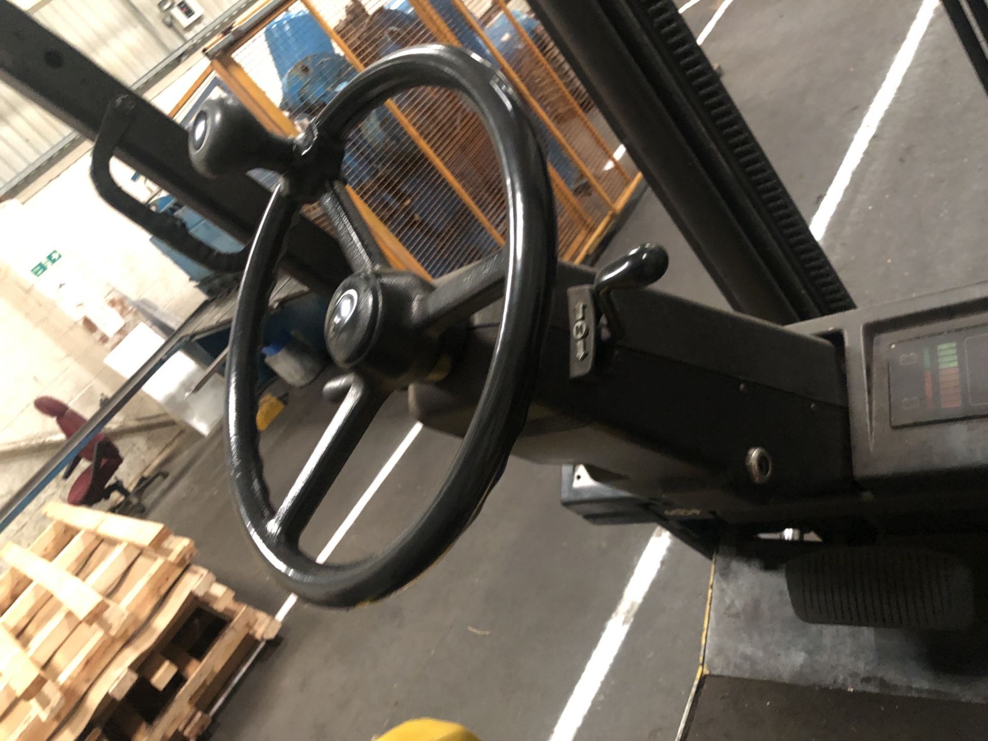 Yale ERC 25A GR Fork Truck, Serial No: E108 A01514R - Image 8 of 13