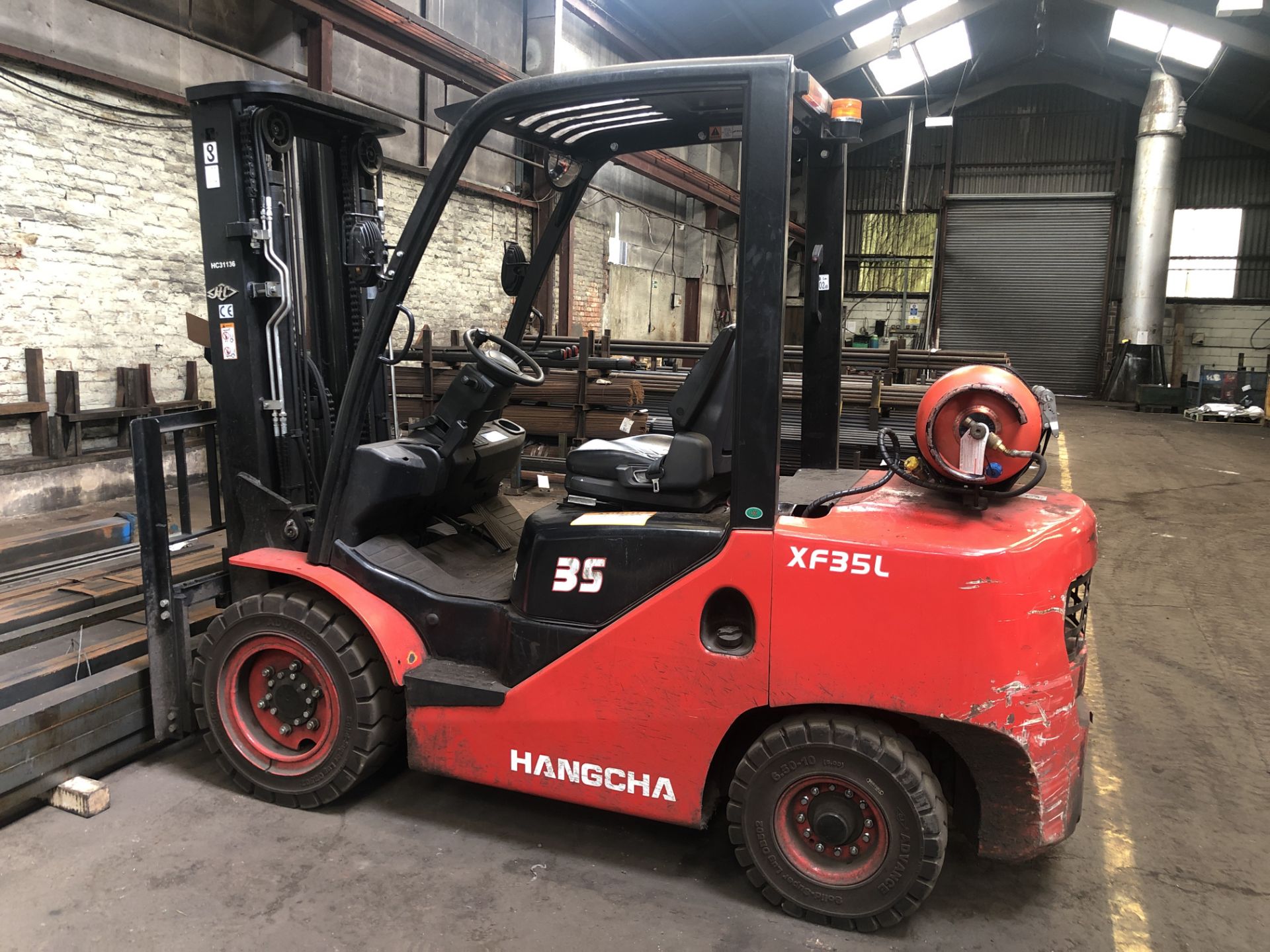 Hangcha XF35L, LPG Fork Lift Truck Model CPYD35-XW22B. Serial No: A5AG05249. (2017/08) - Image 9 of 17