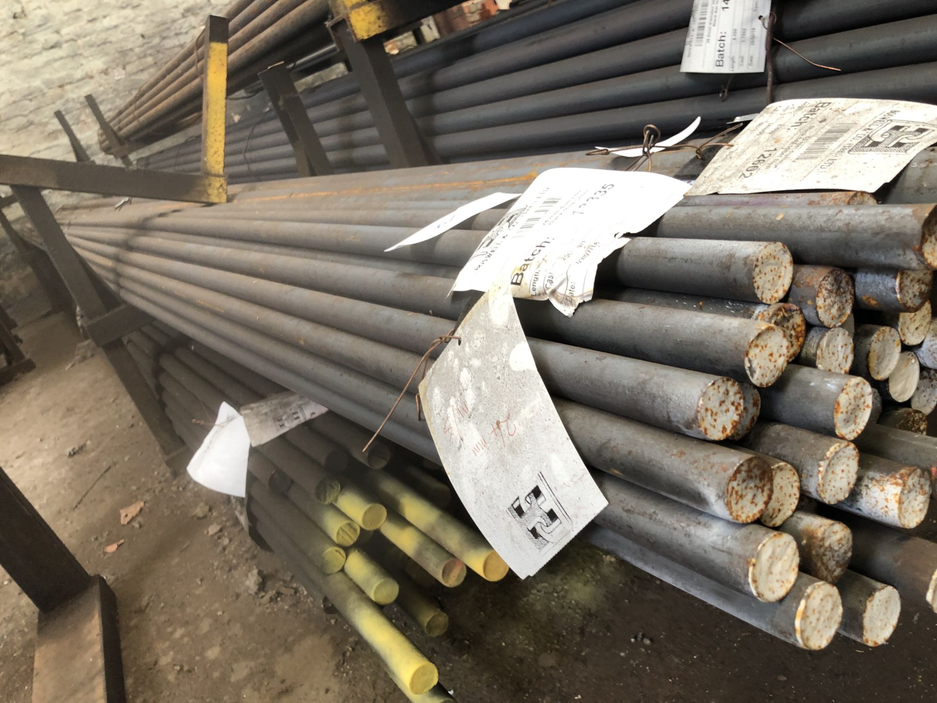 Bundle of - Batch 13335 - 24mm Diameter Black Mild Steel Rods, Length 6.160, Cast 256519/1 date 09/ - Image 4 of 4