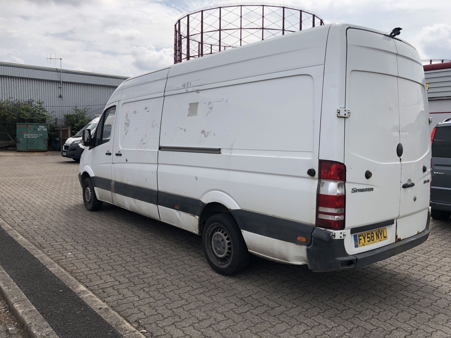 Mercedes Sprinter 311 Cdi LWB Panel Van, Registration No. FY58 NYL - Image 31 of 32