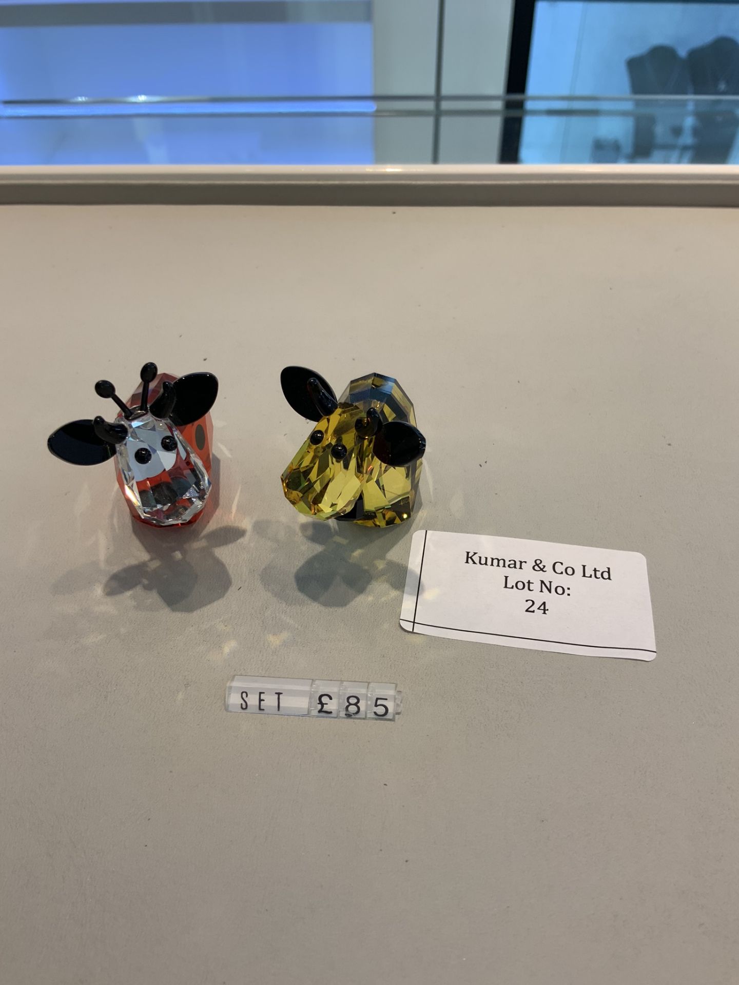 Swarovski Crystal Bumblebee Moo Limited Edition Figurines RRP £99 - Image 2 of 3