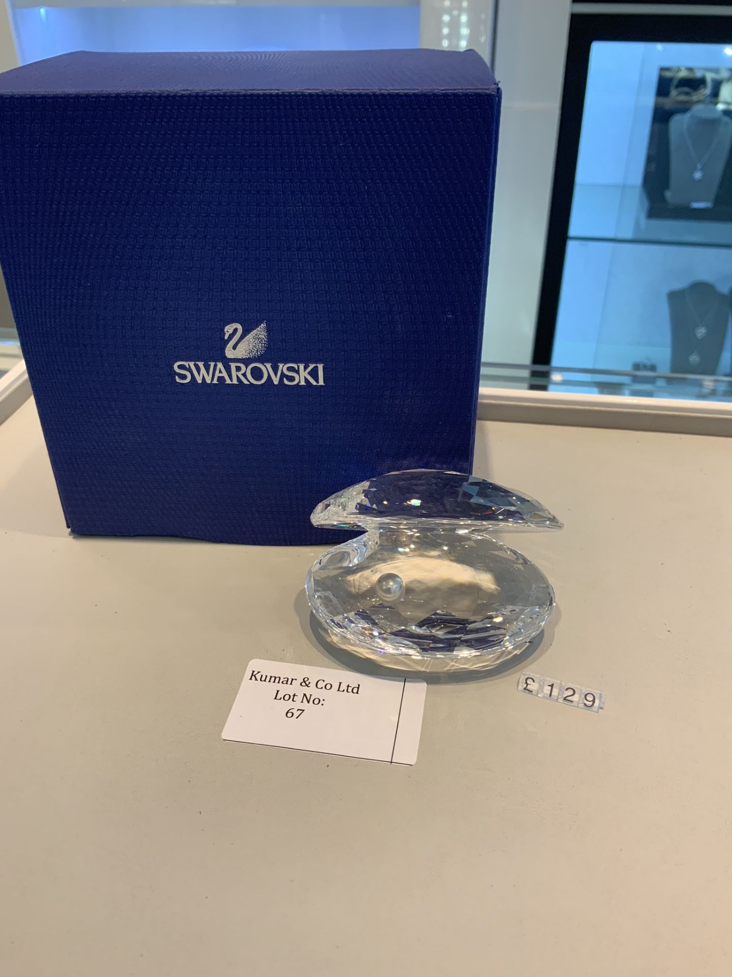 Swarovski Crystal Large Shell with Pearl Figurine RRP £129