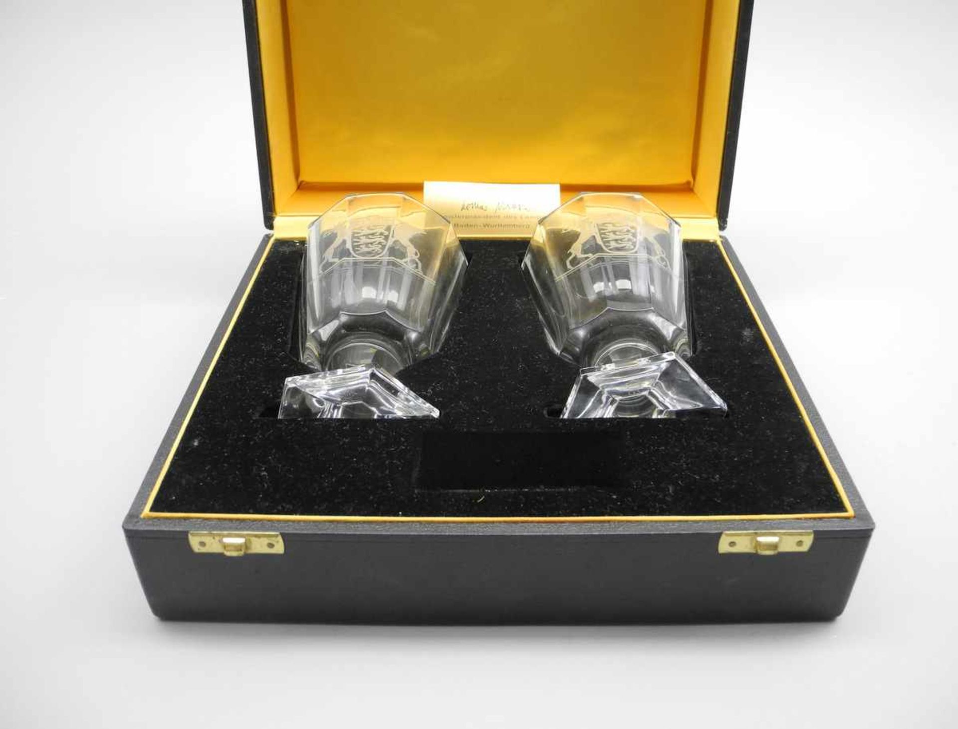 Paar Wappengläser von Baden-WürttembergKristallglas geschliffen. Paar Gläser mit regelmäßig - Image 2 of 2
