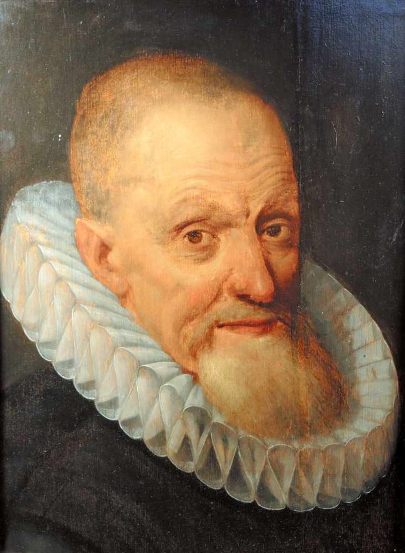 Porträt eines EdelmannesÖl/Holz. Porträt eines älteren Herrn mit Bart und ausladender Halskrause vor