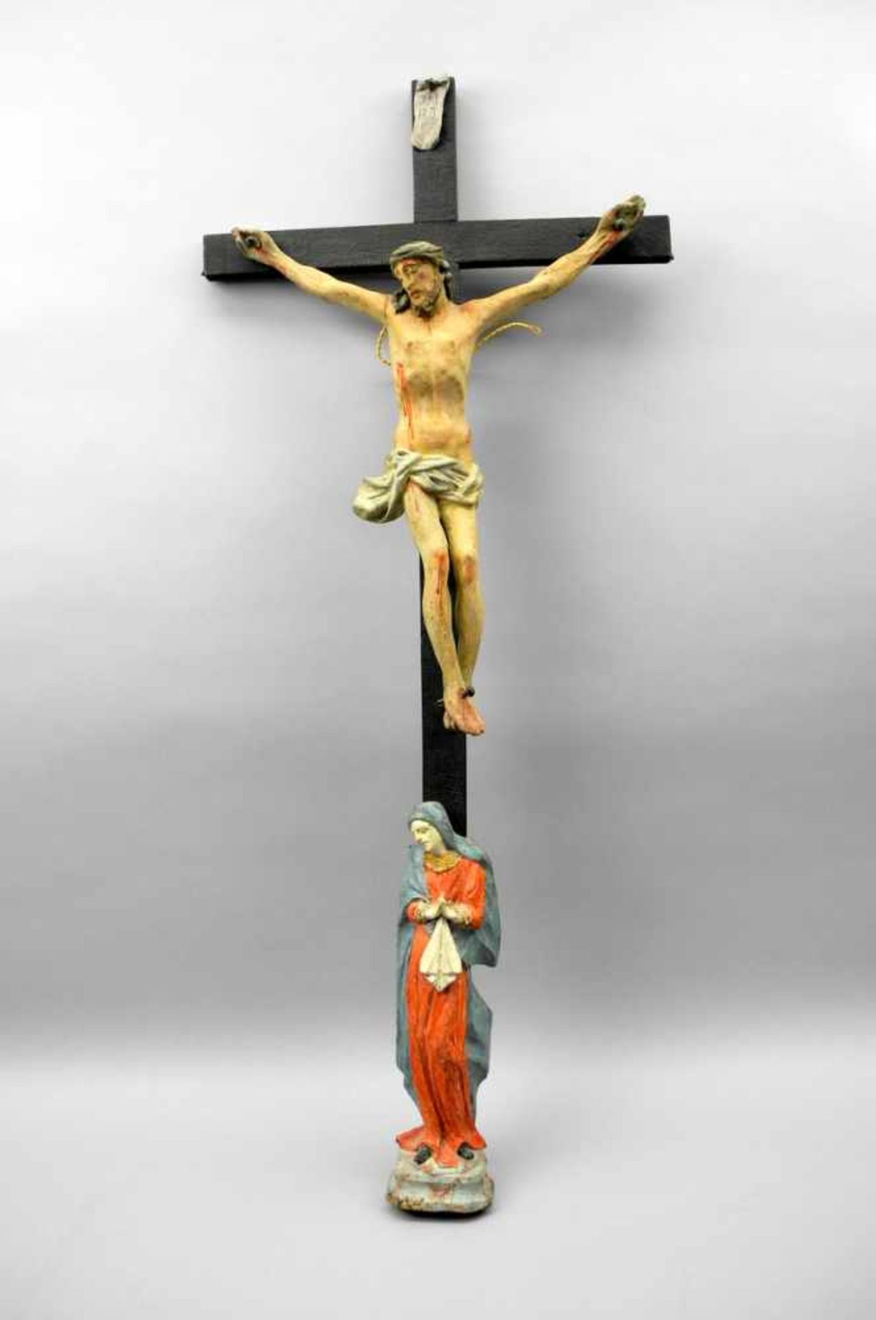 Kreuz mit MarienfigurHolz, farbig gefasst. Restaurierter, guter Zustand. Oberammengau, zwischen 1850