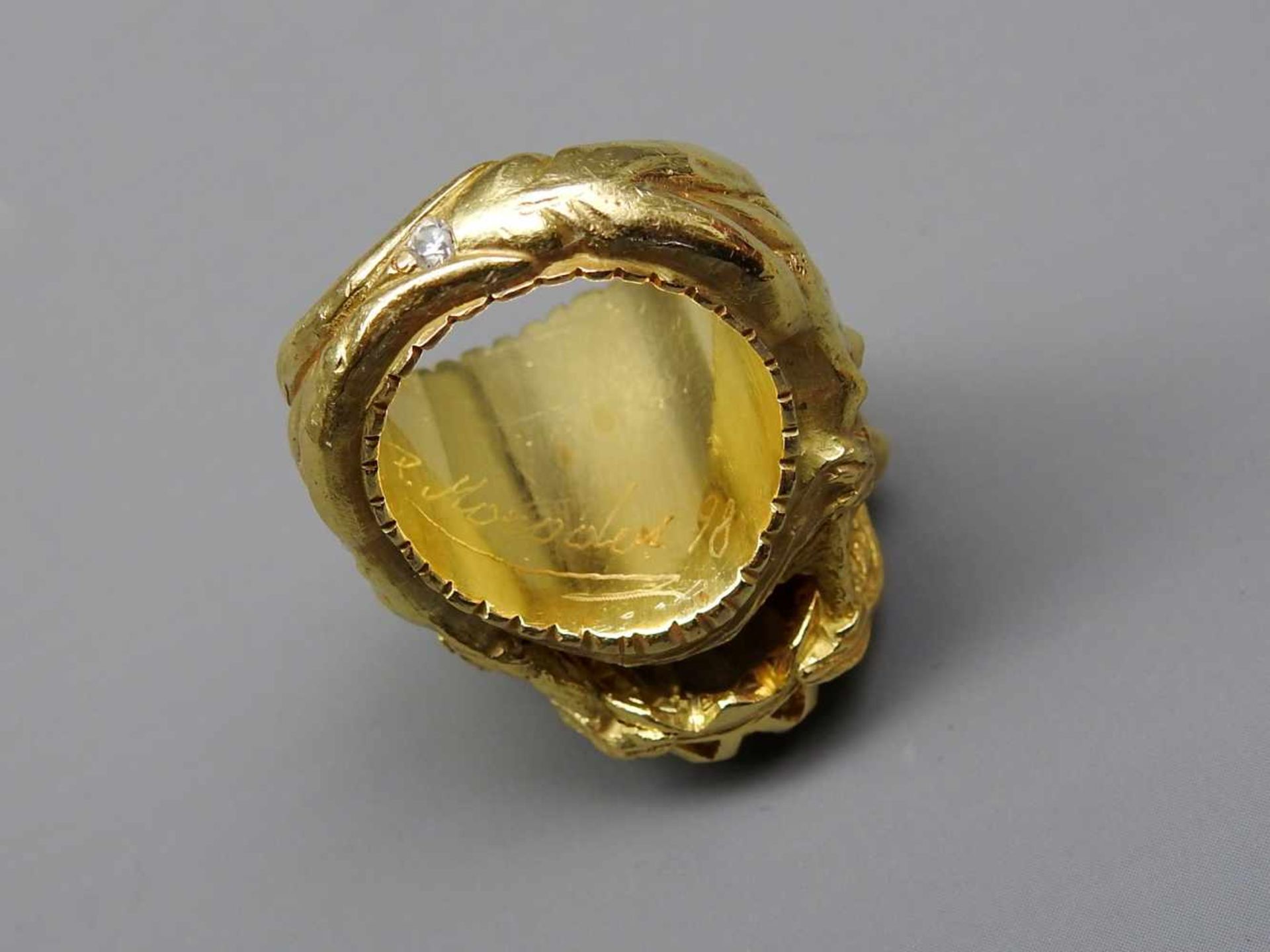 Hochwertiges Citrin-Schmuckset18 K. Gelbgold. Set bestehend aus monumentalem Ring, eingerahmt von - Bild 3 aus 6