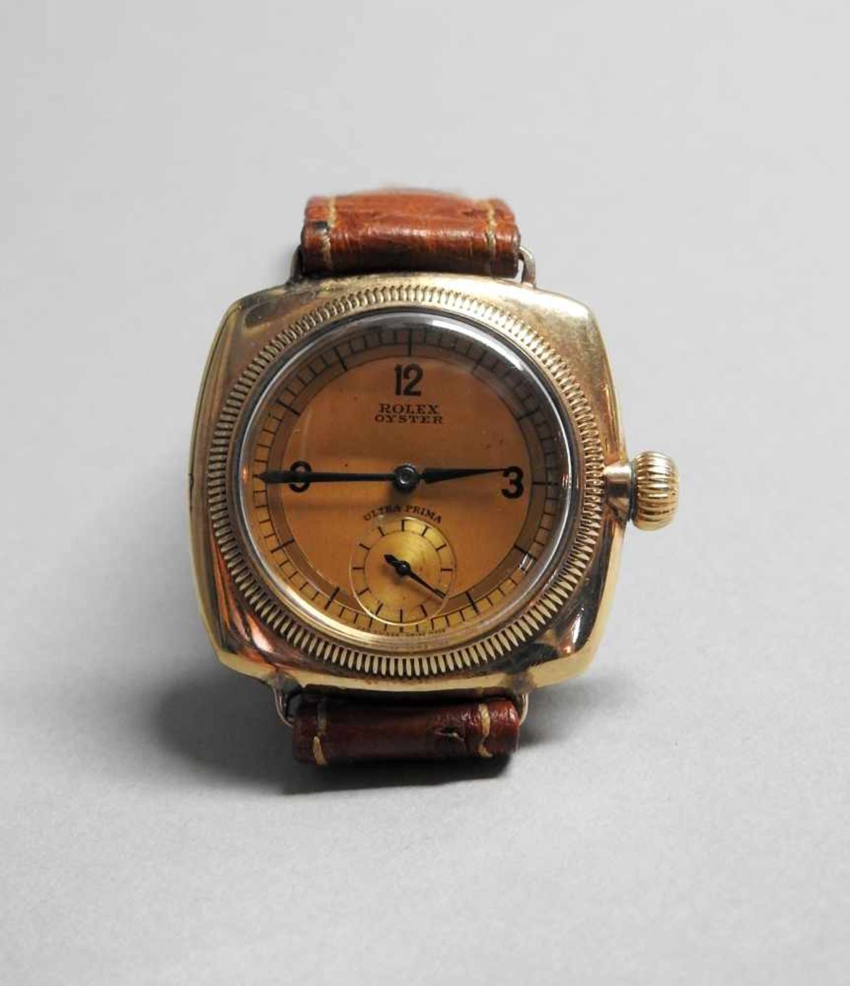 Rolex Oyster Ultra Prima9 K. Gelbgold. Referenznummer 260554/1925. Oktagonale Form. Wohl für den