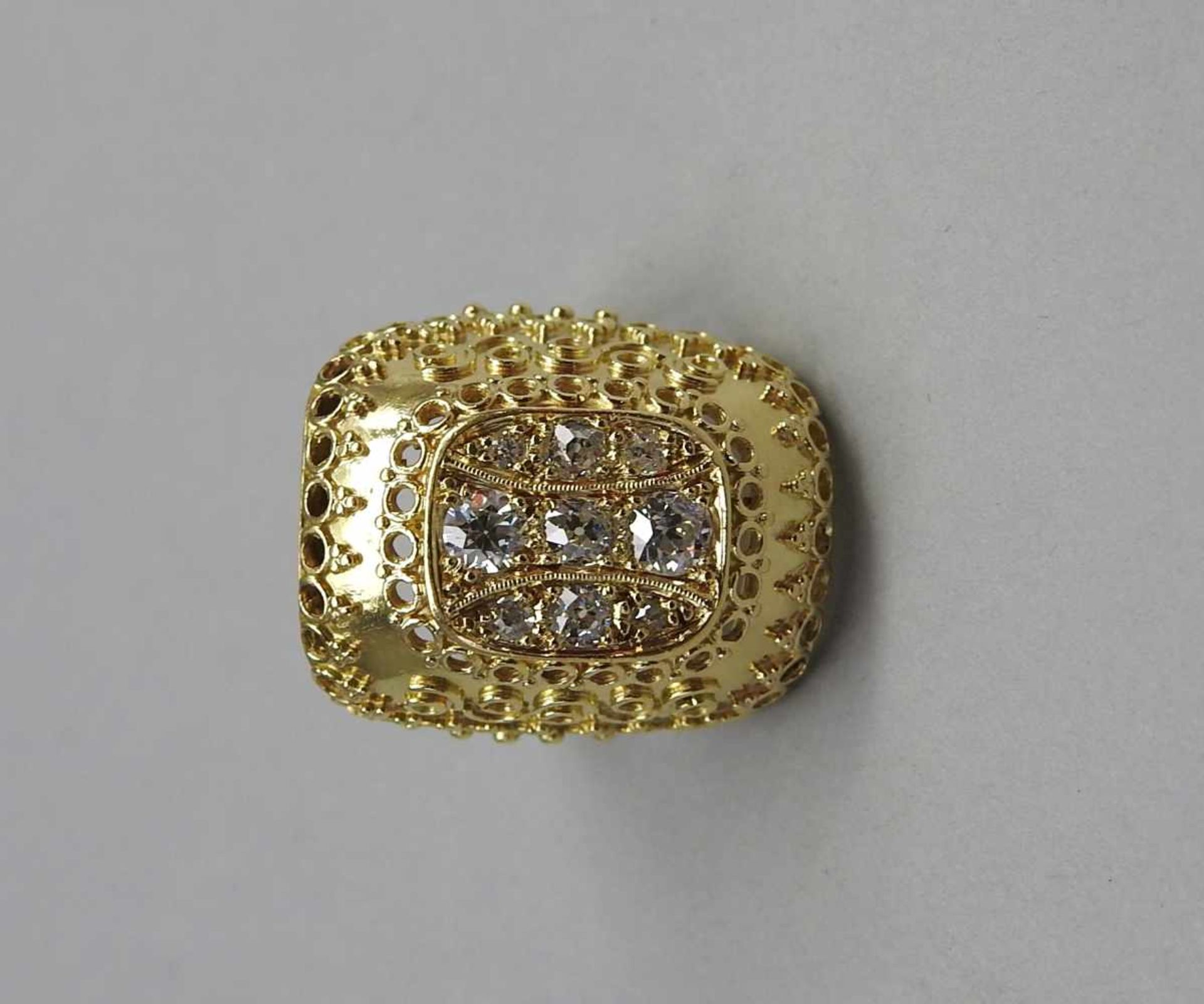 Großer Diamantring18 K. Gelbgold mit einem Diamantbesatz von ca. 0,8 ct. TWVVSI1. Wohl - Bild 2 aus 2