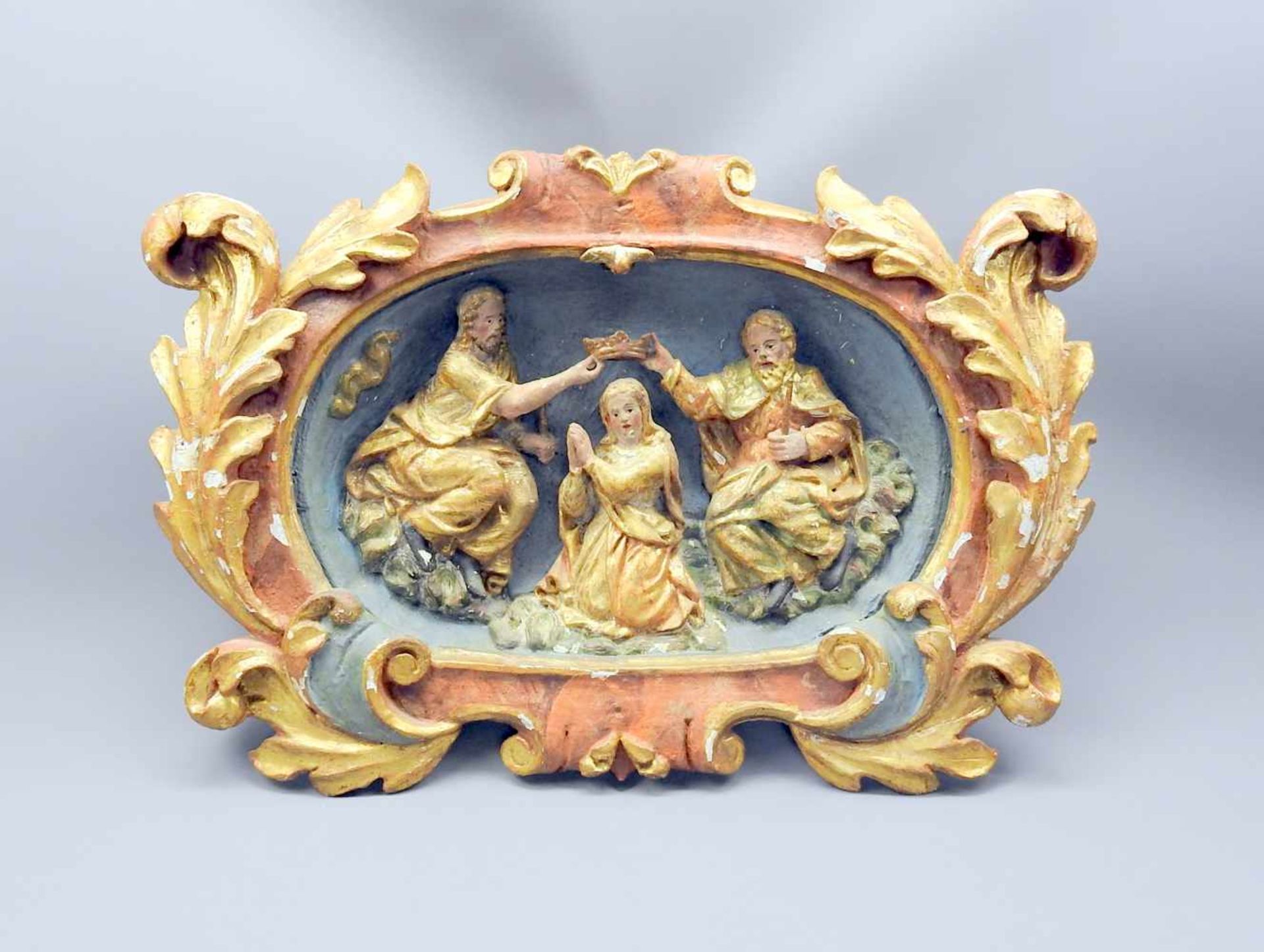 Frühes Barockes ReliefHolz, farbig gefasst. Krönung Mariens. Altersbedingte Erhaltung, Fa.