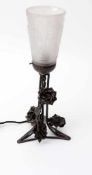 1-fl. Tischleuchte, Müller Freres, Luneville 1920Fuß in Form eines aufsteigenden Rosenzweiges aus