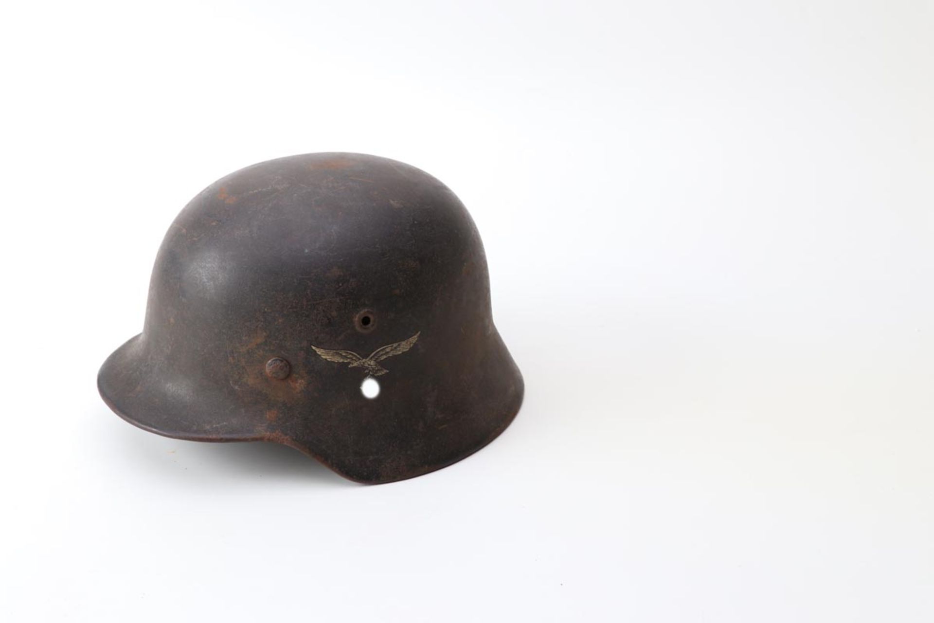 Stahlhelm, Luftwaffe M 42Lederinnenfutter, seitl. Reichsadler.