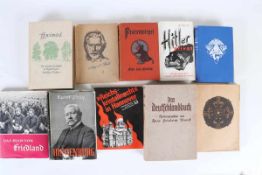 Konvolut mit 10 Büchern Deutscher GeschichteBiografischen und patriotischen Inhalts.