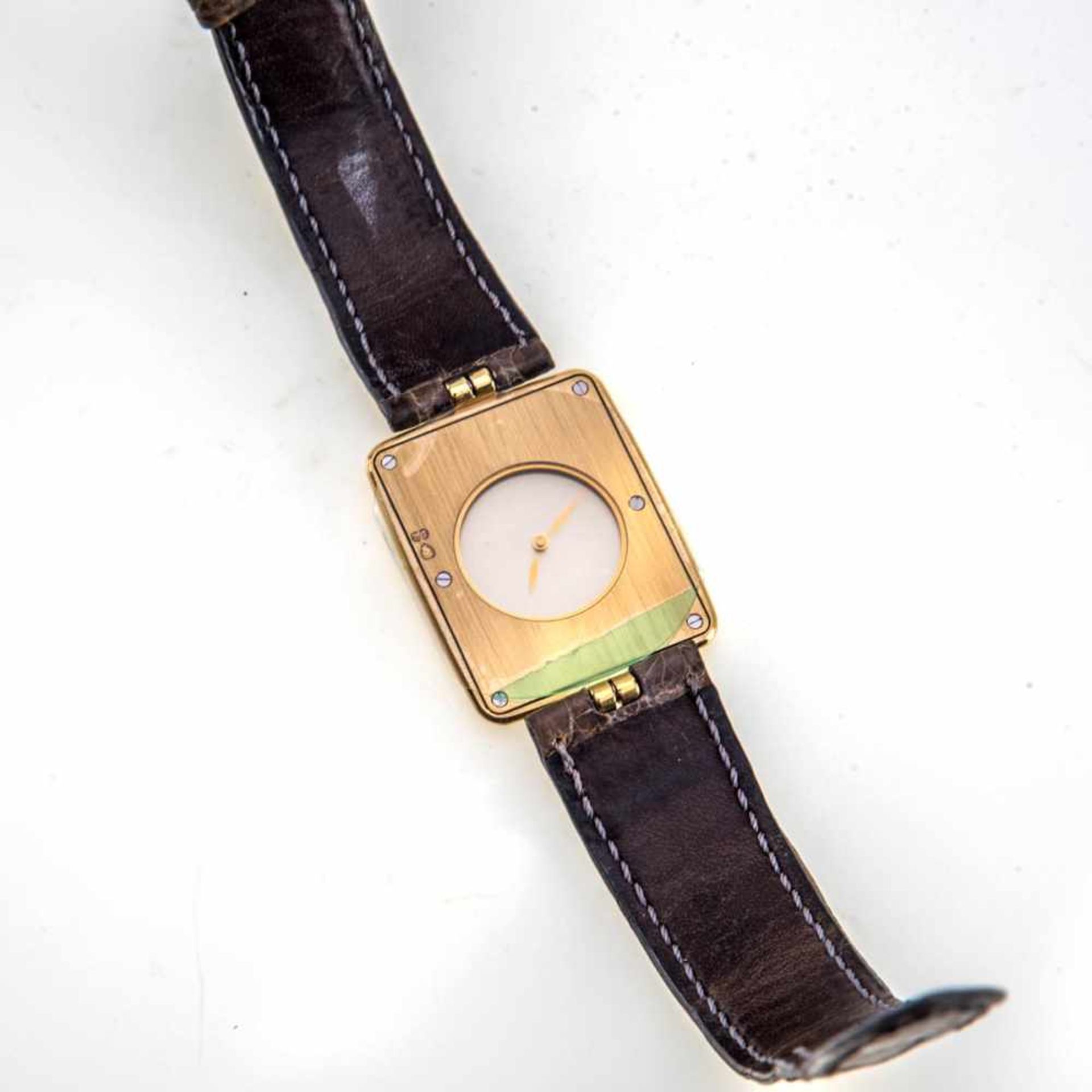 Herren-Armbanduhr, Omega "Mysterieuse"750er Gelbgold. Quarzwerk mit mechanischem Räderwerk, - Bild 2 aus 4