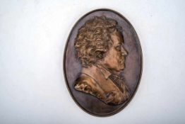 Relieftafel "Ludwig van Beethoven"Bronze, braun patiniert. H: 23 cm, Br. 17 cm.