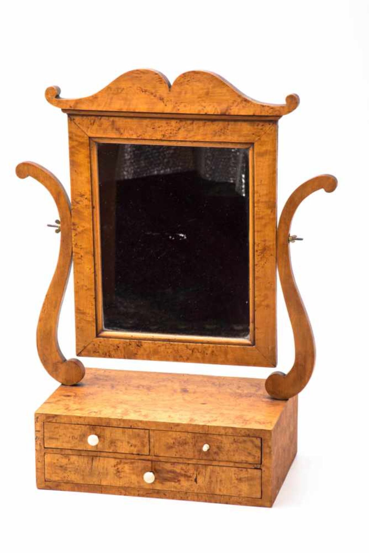 Tischspiegel, Biedermeier um 1840Birkenwurzelholz, furniert. Rechteckiger Kasten mit drei