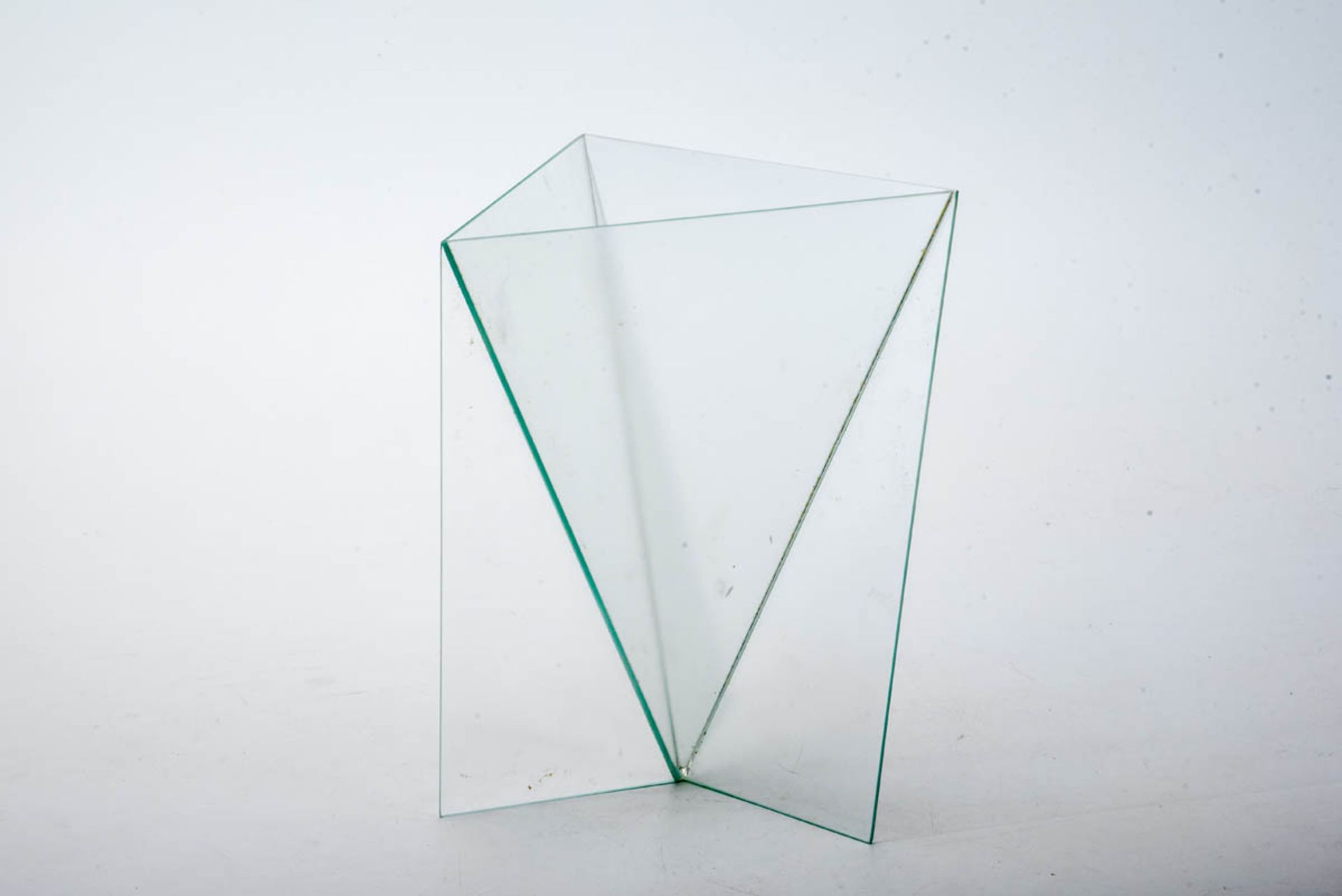 Schyndel, Malt vanHolländischer Konstruktivist. Konstruktivistisches Objekt. Plexiglas. Rand unten