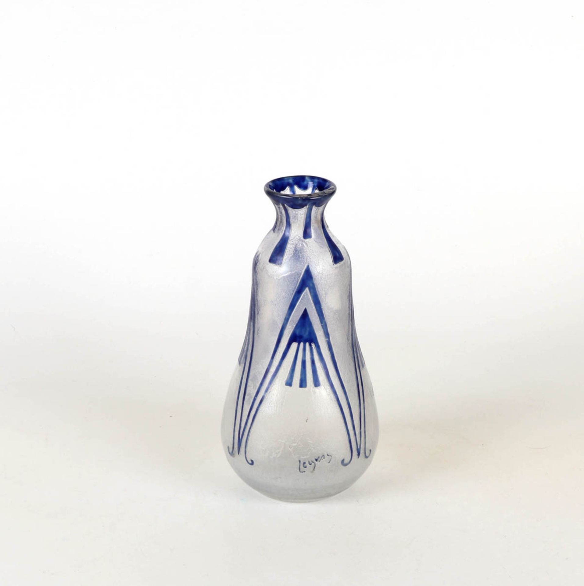 Ziervase, Fr. Th. Legras, St.Denis um 1920Farbloses Glas mit eiskristallartig geätzter Oberfläche