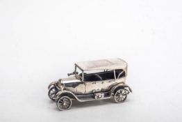 Modell-Oldtimer Bugatti925er Silber. Modell des klassischen Oldtimers von 1933. Punze: 925 Br.: 10