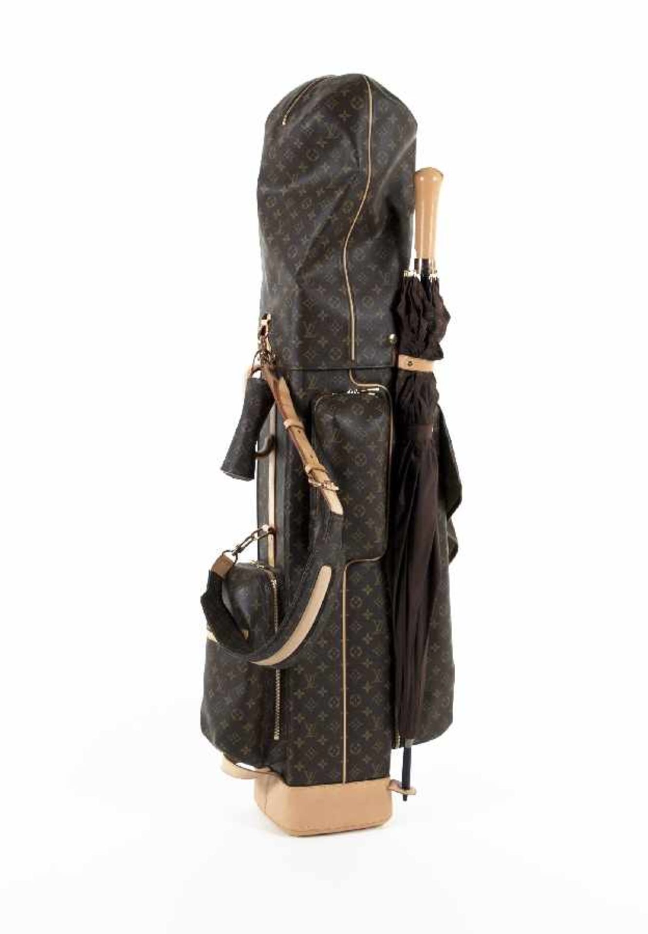 Louis VuittonGolfbag M 58221Leder, bedruckt und Messing; H 125 cm, B 40 cm, T 28 cm; beiliegend: