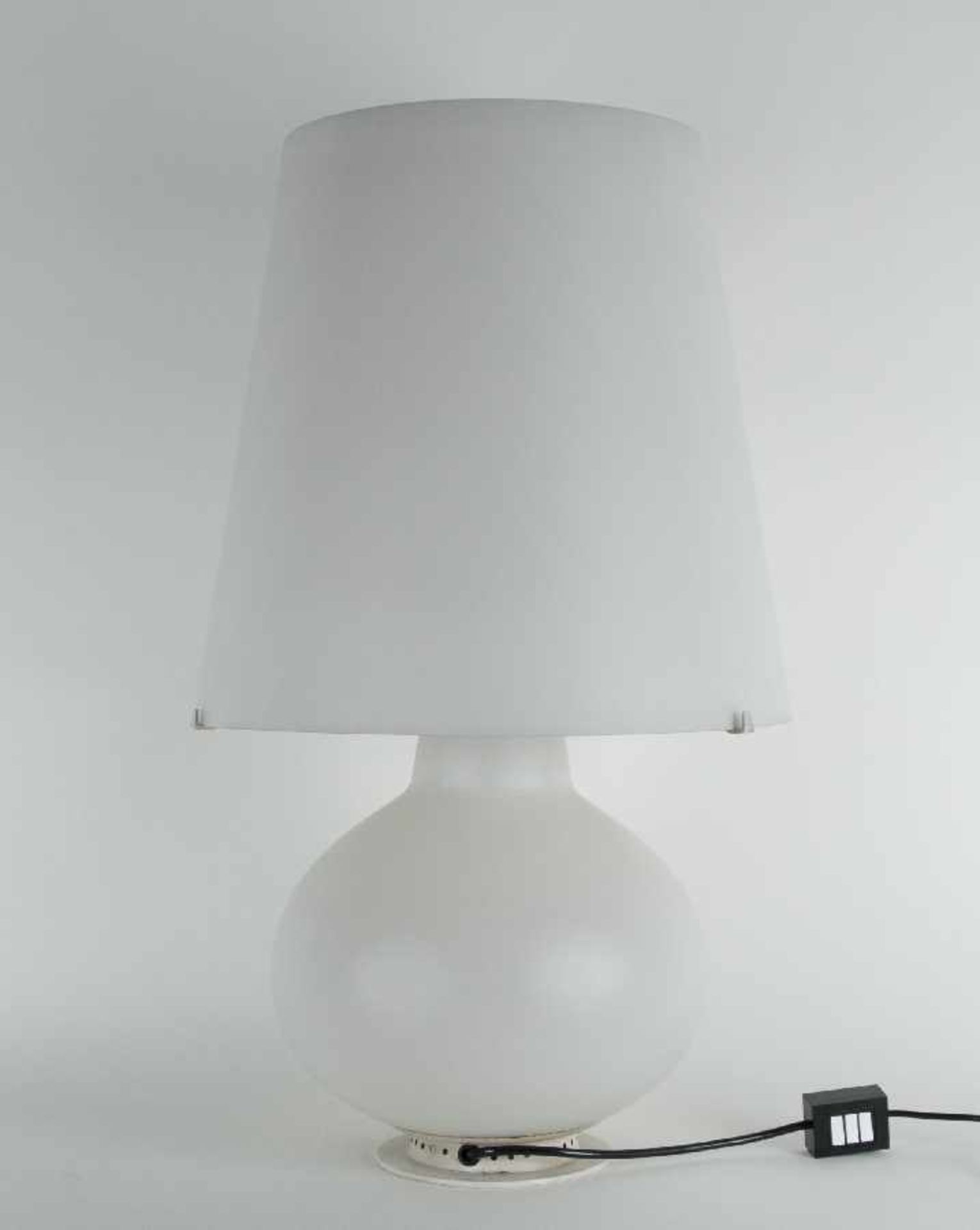 Max Ingrand1908 in Bressuire - 1969 ParisTischlampe "Fontana" Modell 1853Milchglas und Metall,