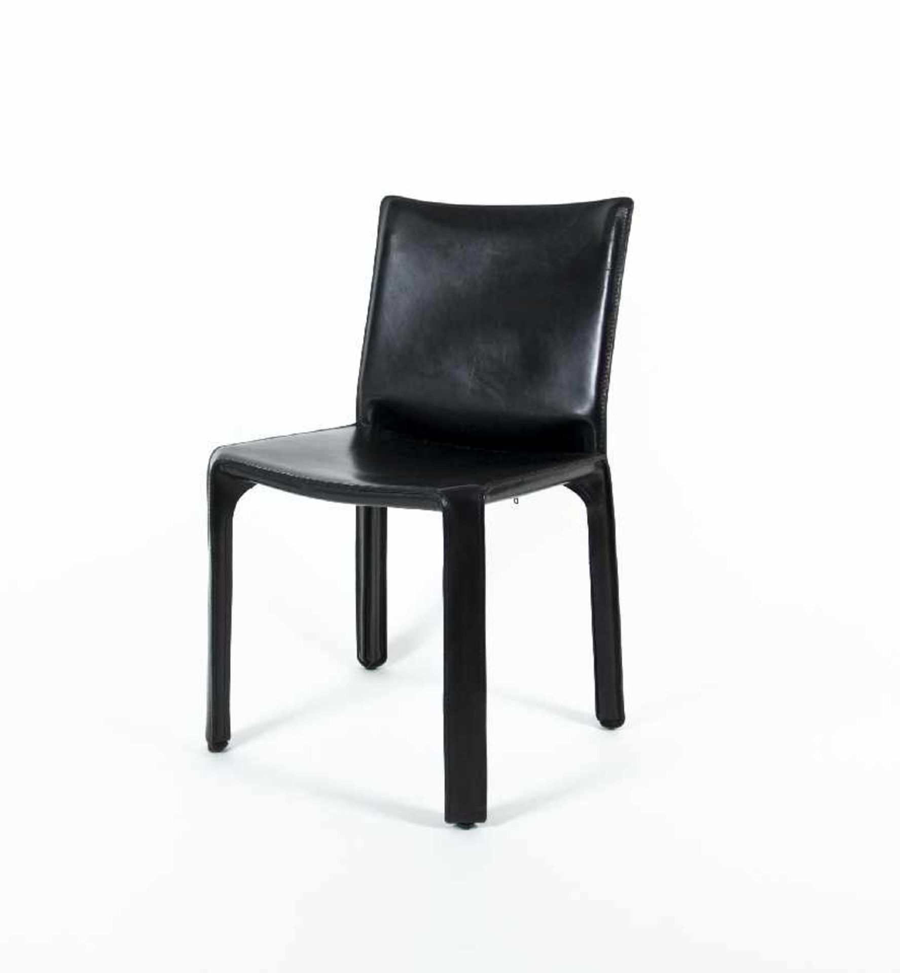 Mario BelliniStuhl CAB 412Schwarzes Leder; H 82 cm; bezeichnet "Cassina"; Lederbezug bezeichnet "S 2