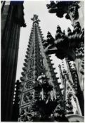 Theo Felten1908 - 1985Dom zu Köln Durchblick zu einem der HaupttürmeFotografie; H 177 mm, B 123
