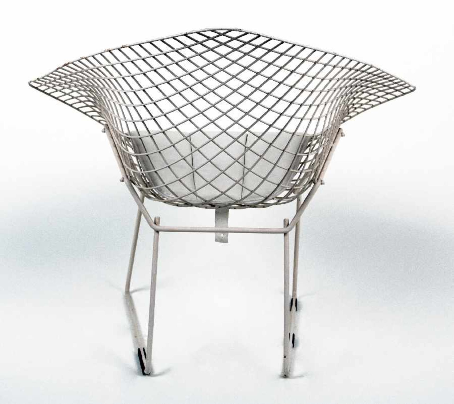 Harry Bertoia1915 San Lorenzo/Italien - 1978 PennsylvaniaDiamond ChairStahl, weiss lackiert, - Image 2 of 2