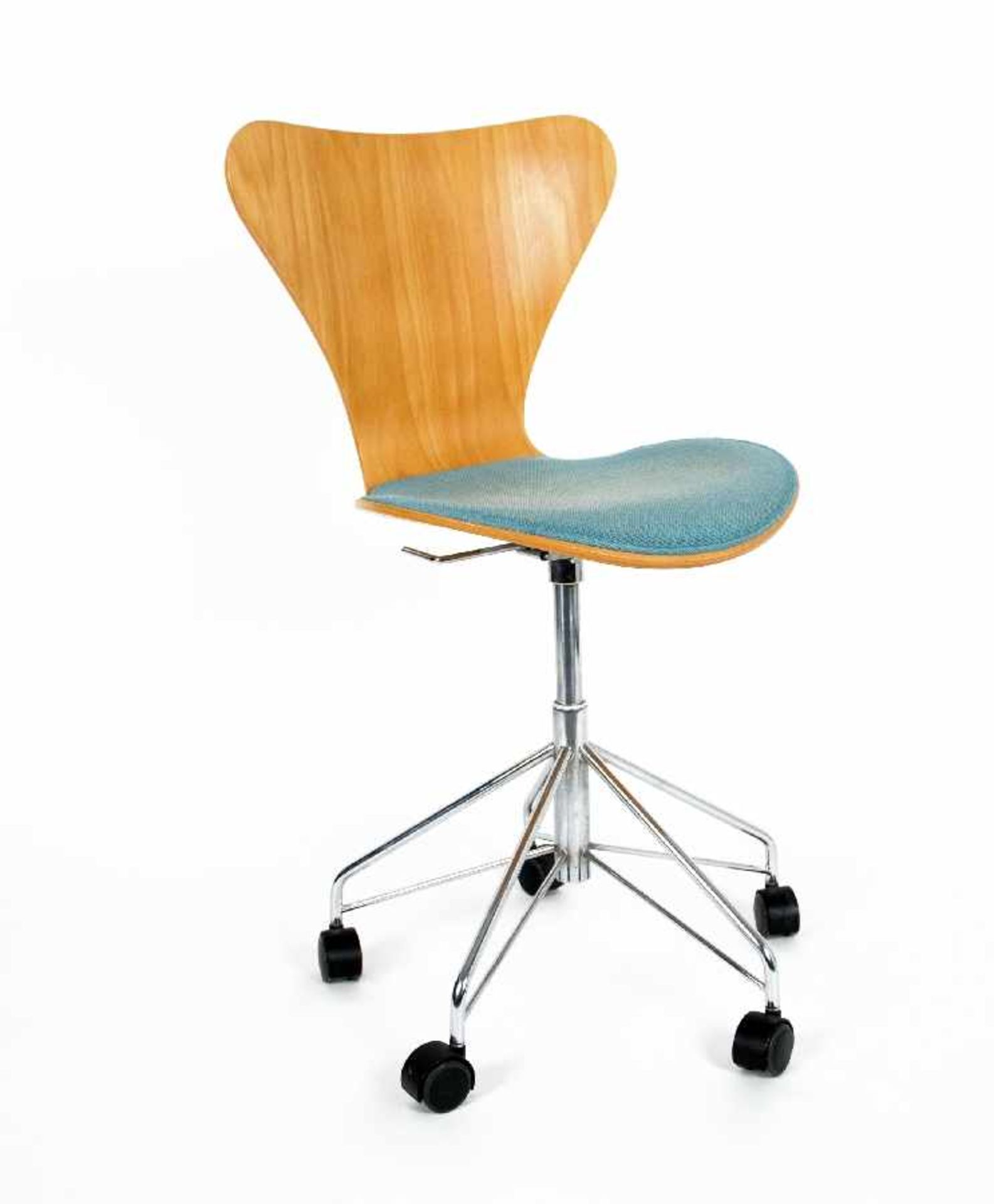 Arne Jacobsen1902 - 1971Office chair 3117Stahl, verchromt, Buchenholz, Quadradstoff, 1955; H 85