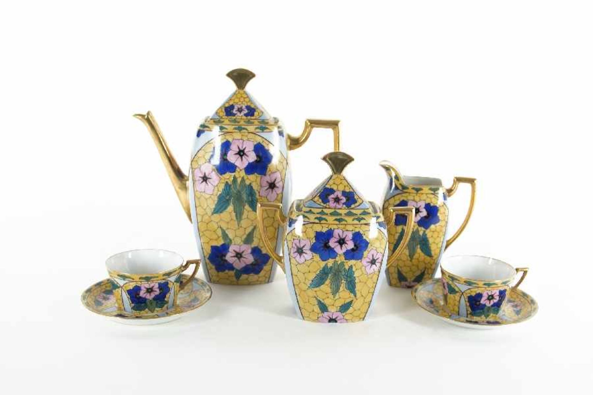 LimogesKaffeekernCoffee setPorcelain, painted: coffee pot, sugar bowl, creamer, 2 cups with saucers;