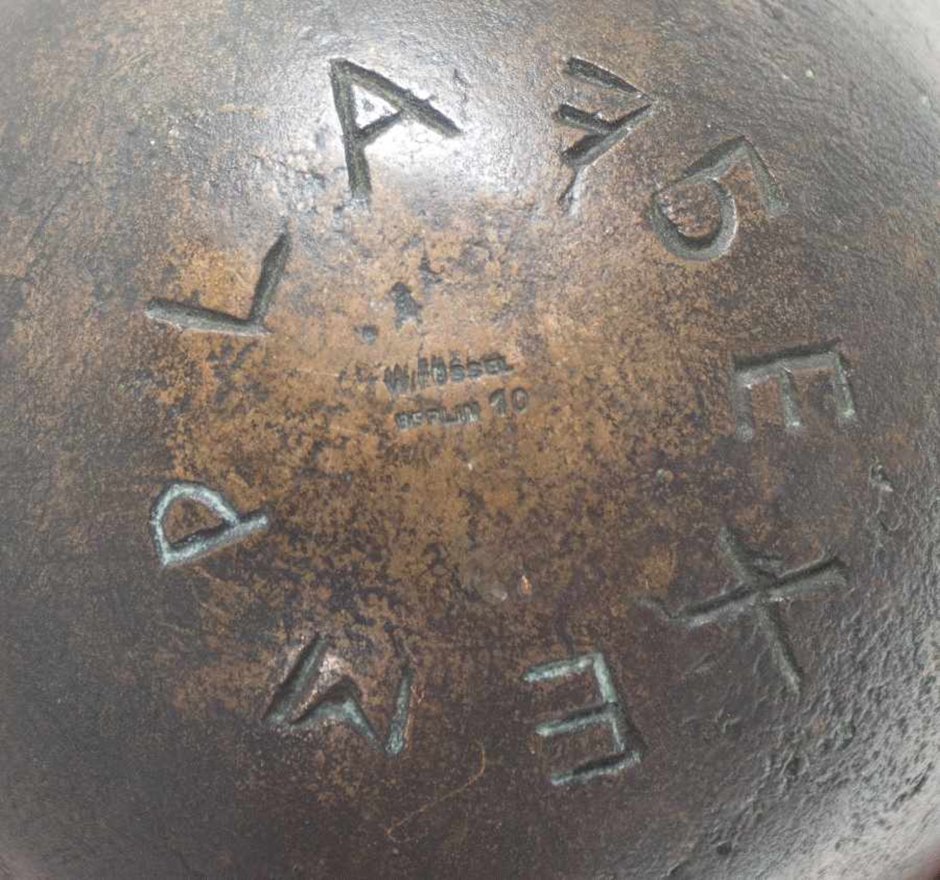 Sculptor of the second half of the 20th centuryBall segmentBronze; H 6.5 cm, diameter 10.5 cm; - Image 2 of 2