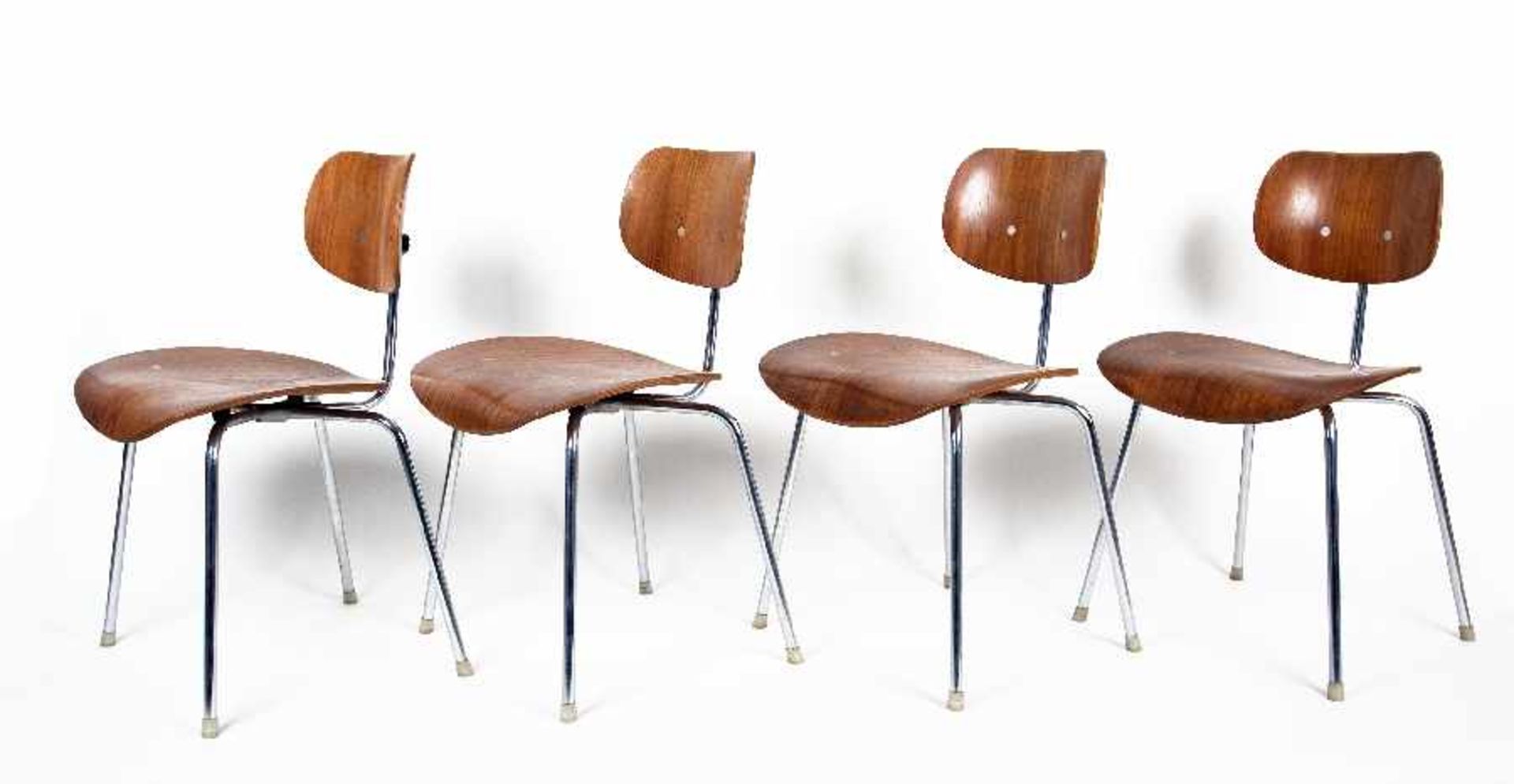 Egon Eiermann1904 Berlin - 1970 Baden BadenSE 68 (4 chairs)Steel tube with teak, 1951; H 77 cm, W
