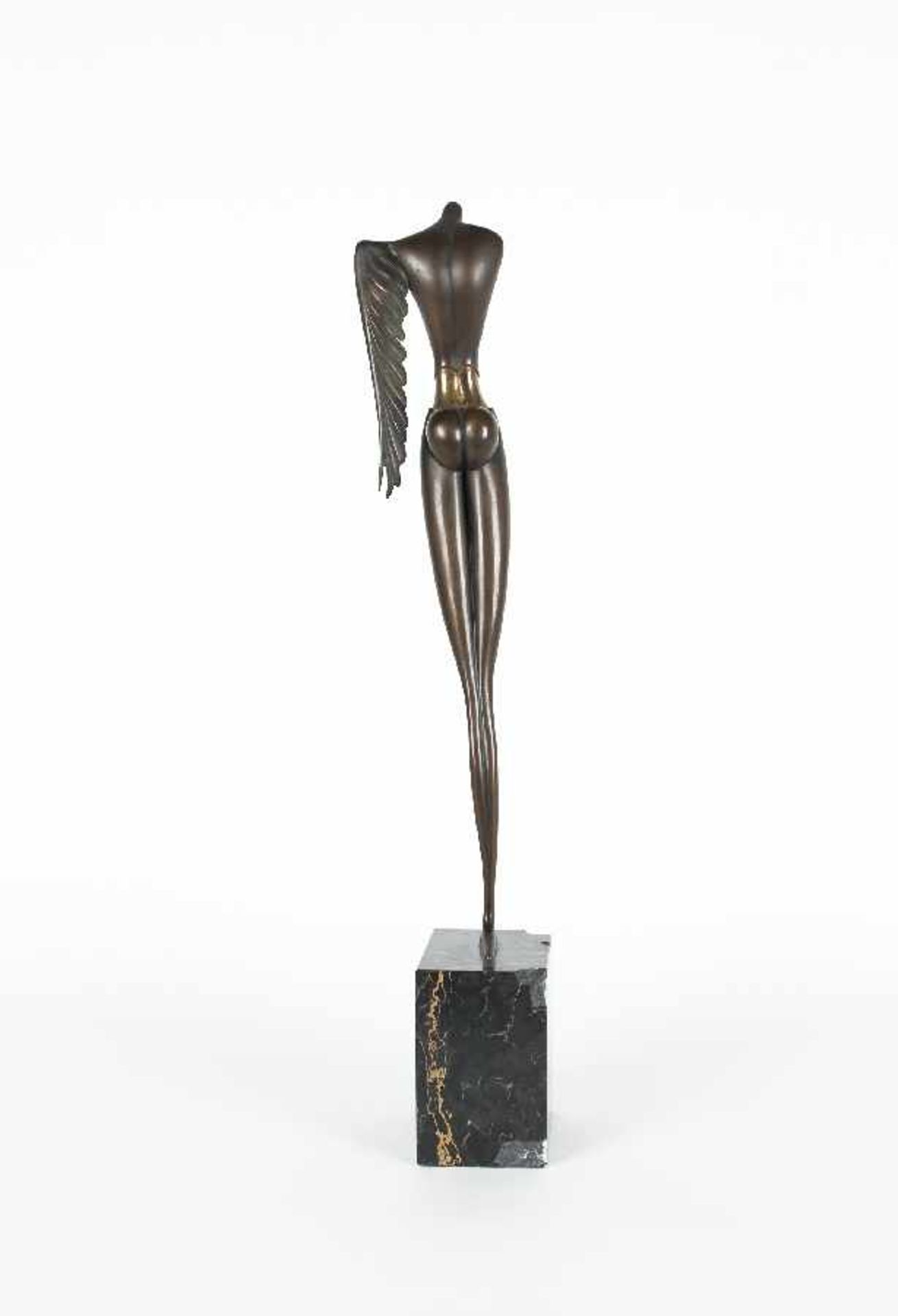 Paul Wunderlich1927 Eberswalde - 2010 Saint-Pierre-de-VassolsNikeBronze; H 46.5 cm; inscribed '' - Bild 2 aus 3