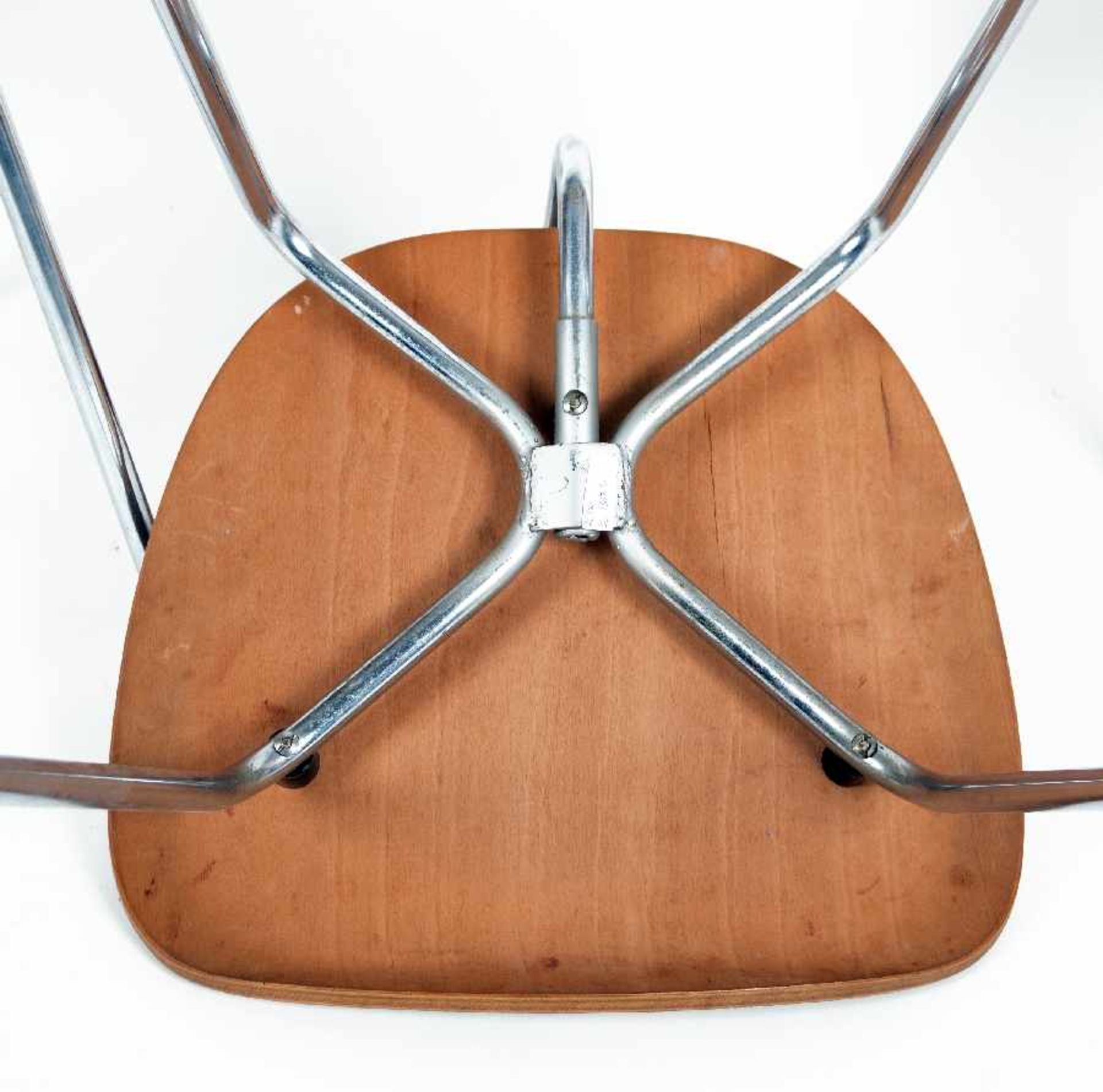 Egon Eiermann1904 Berlin - 1970 Baden BadenSE 68 (4 chairs)Steel tube with teak, 1951; H 77 cm, W - Bild 3 aus 3